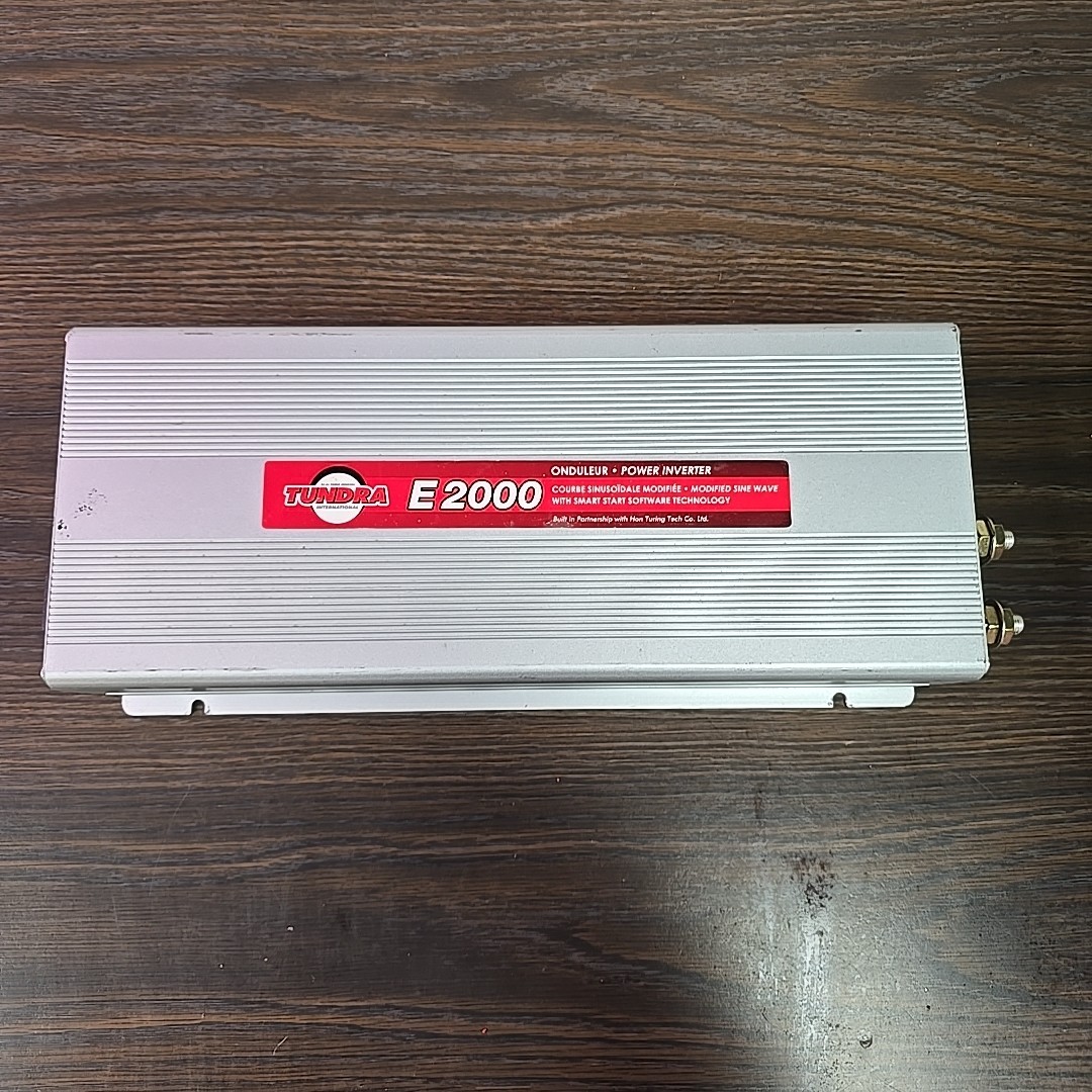 Tundra E2000 Onduleur Power Inverter, 2000 Watt  - 60hz Untested Read