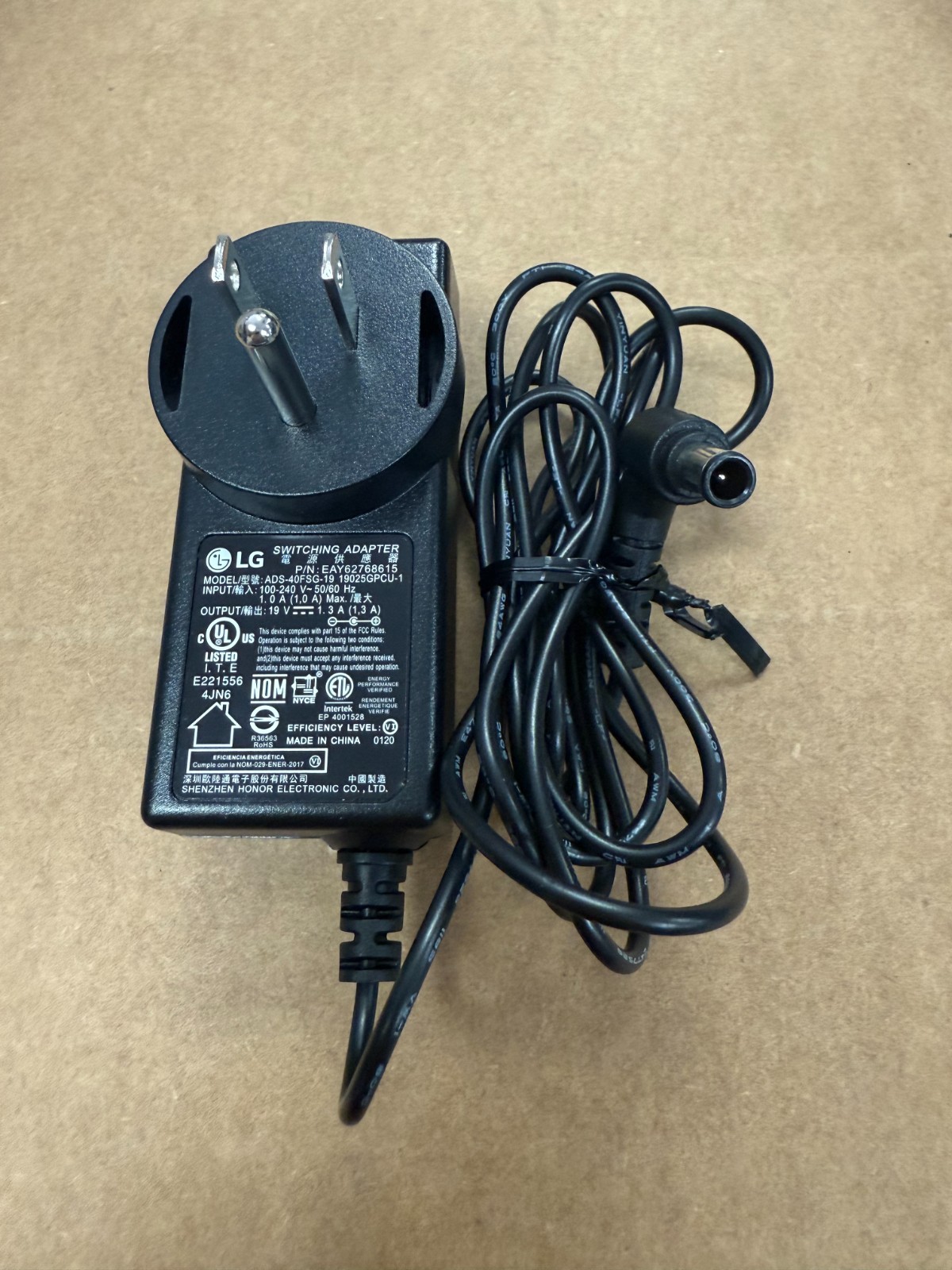 Original LG  EAY62768615, ADS-40FSG-19  19V Adapter