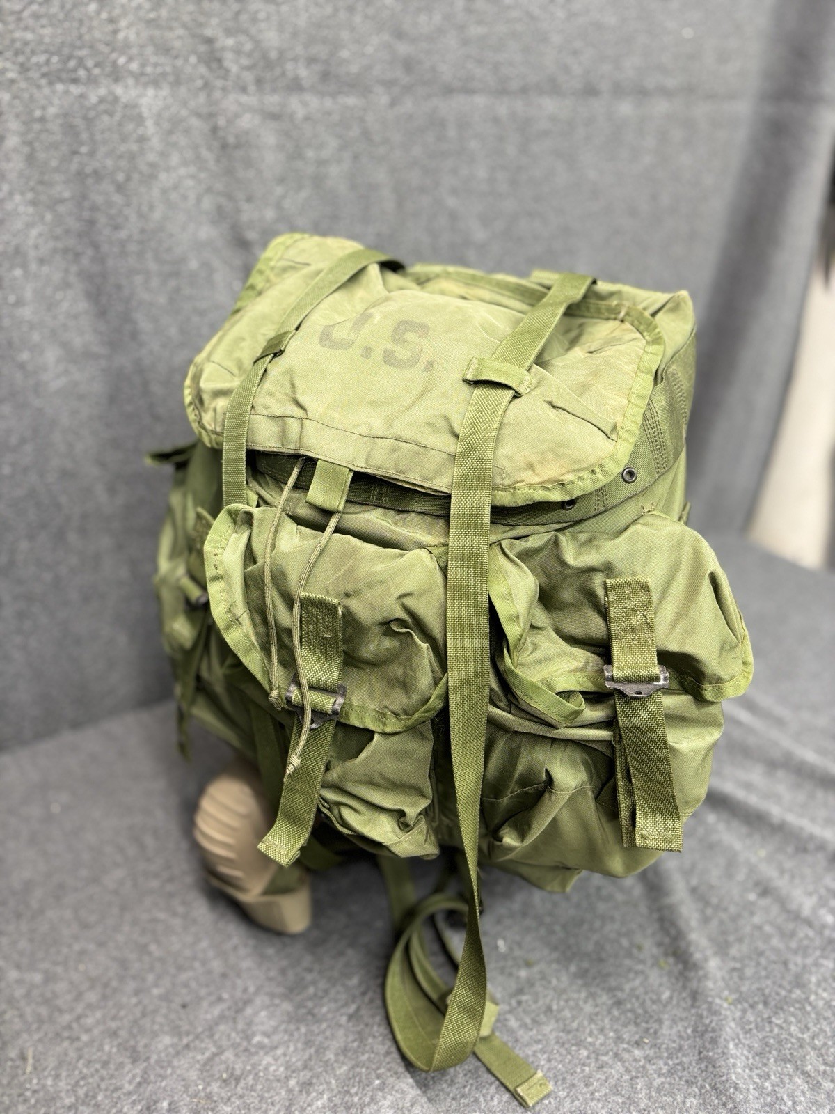 Field Pack Combat Nylon LC-1 MEDIUM Complete w/ Straps, belt and Frame