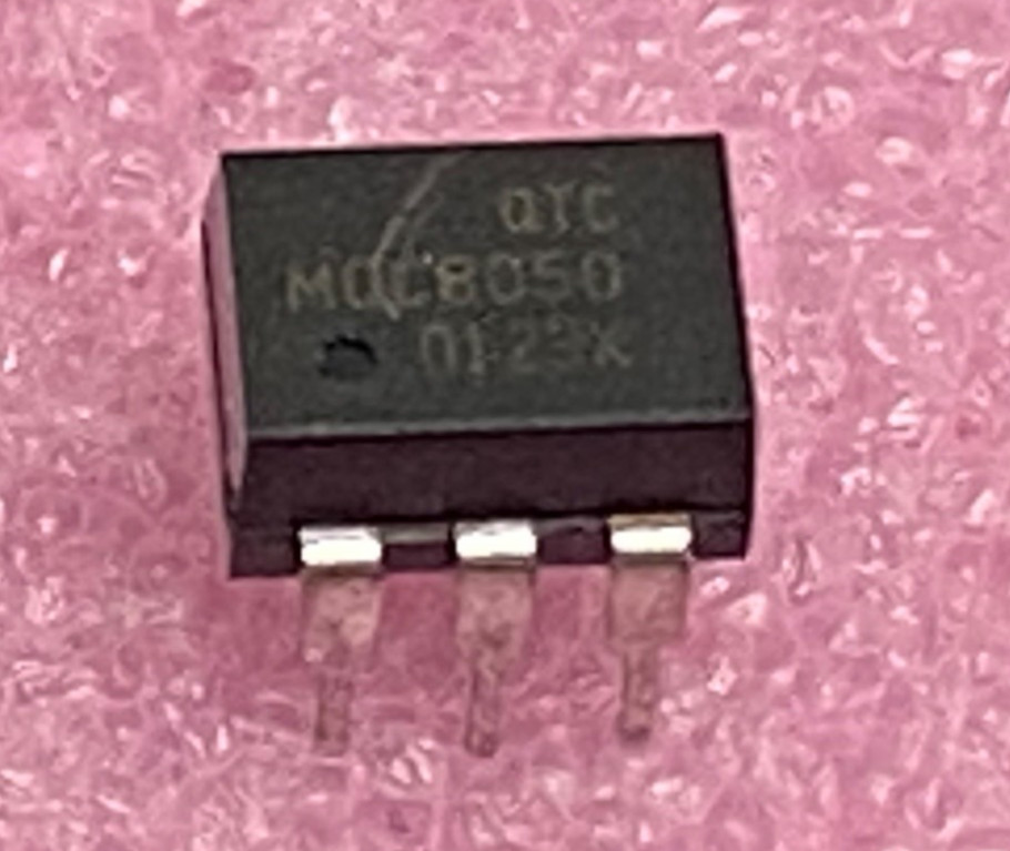 QTC MOC8050 photo Darlington optocoupler no base connection Integrated Circ