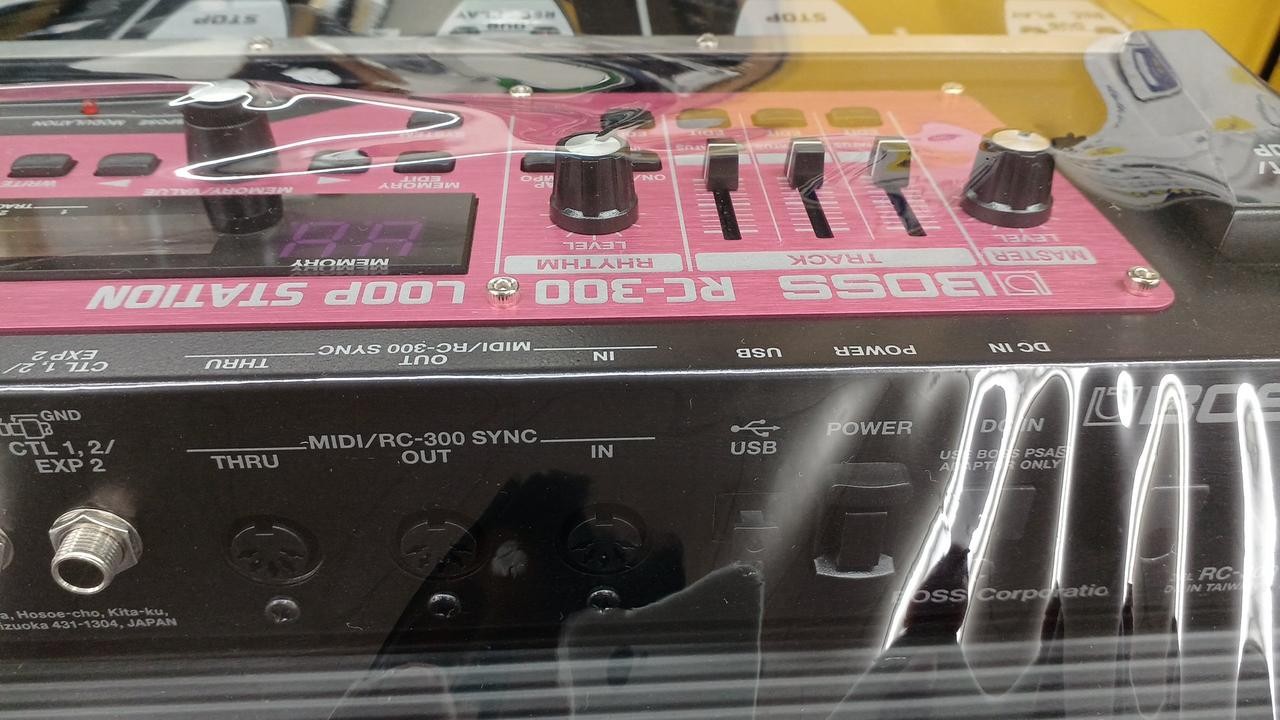 BOSS Model RC-300 Loop Station