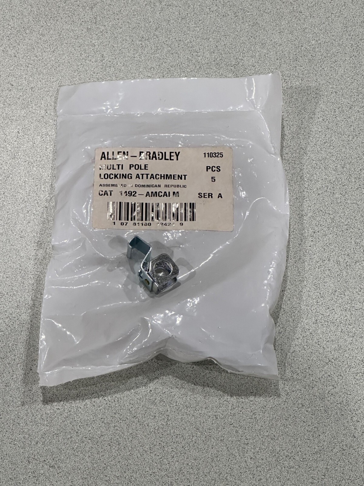 ALLEN BRADLEY 1492-AMCALM MULTI POLE LOCKING ATTACHMENT (LOT OF 4)  NEW IN BAG