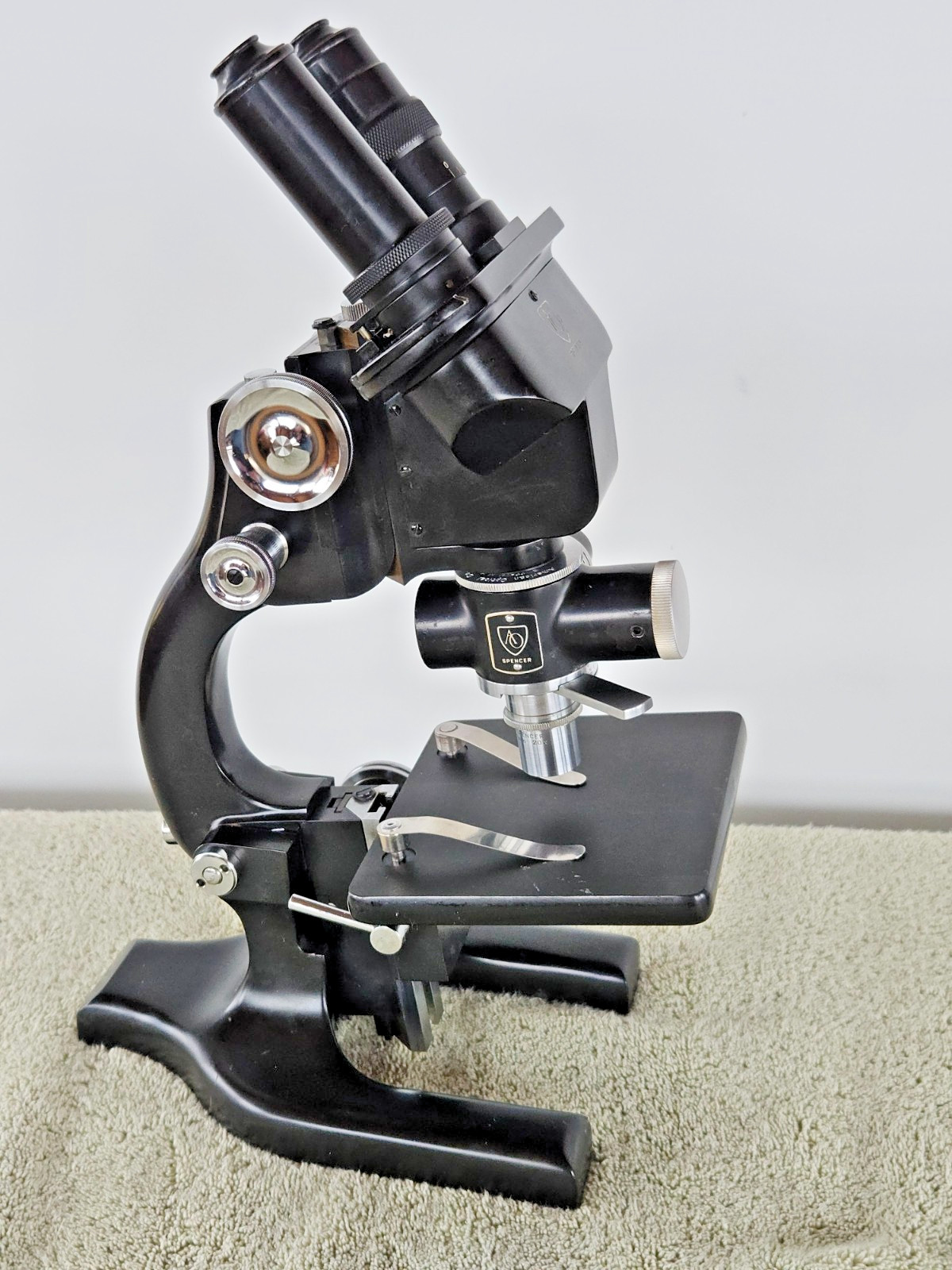 AO/Spencer Machinist-Knife Maker's-Surface Inspection Microscope Model 50M