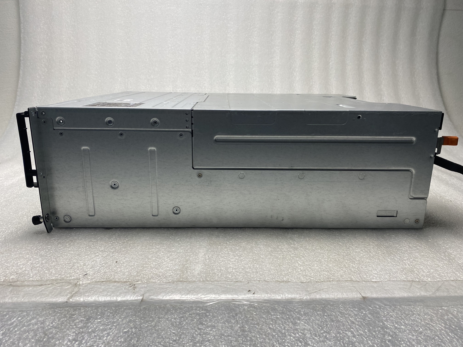 Dell EqualLogic PS6100 SAN Array Network Storage Drive NO CADDIES NO HDD E05J001