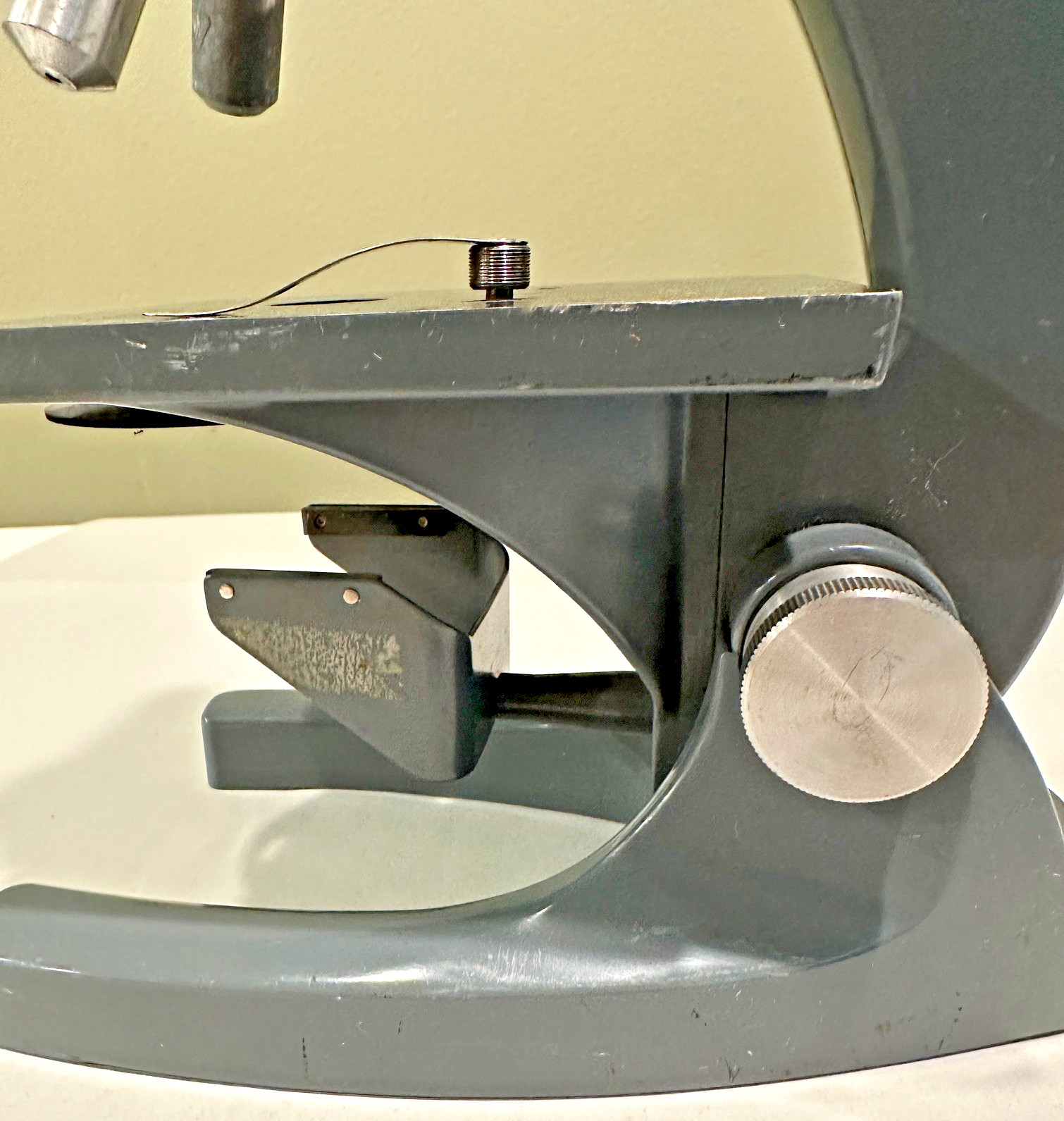 BAUSCH & LOMB IST Vertical Monocular Microscope 10X & 43X Magnifying Lens
