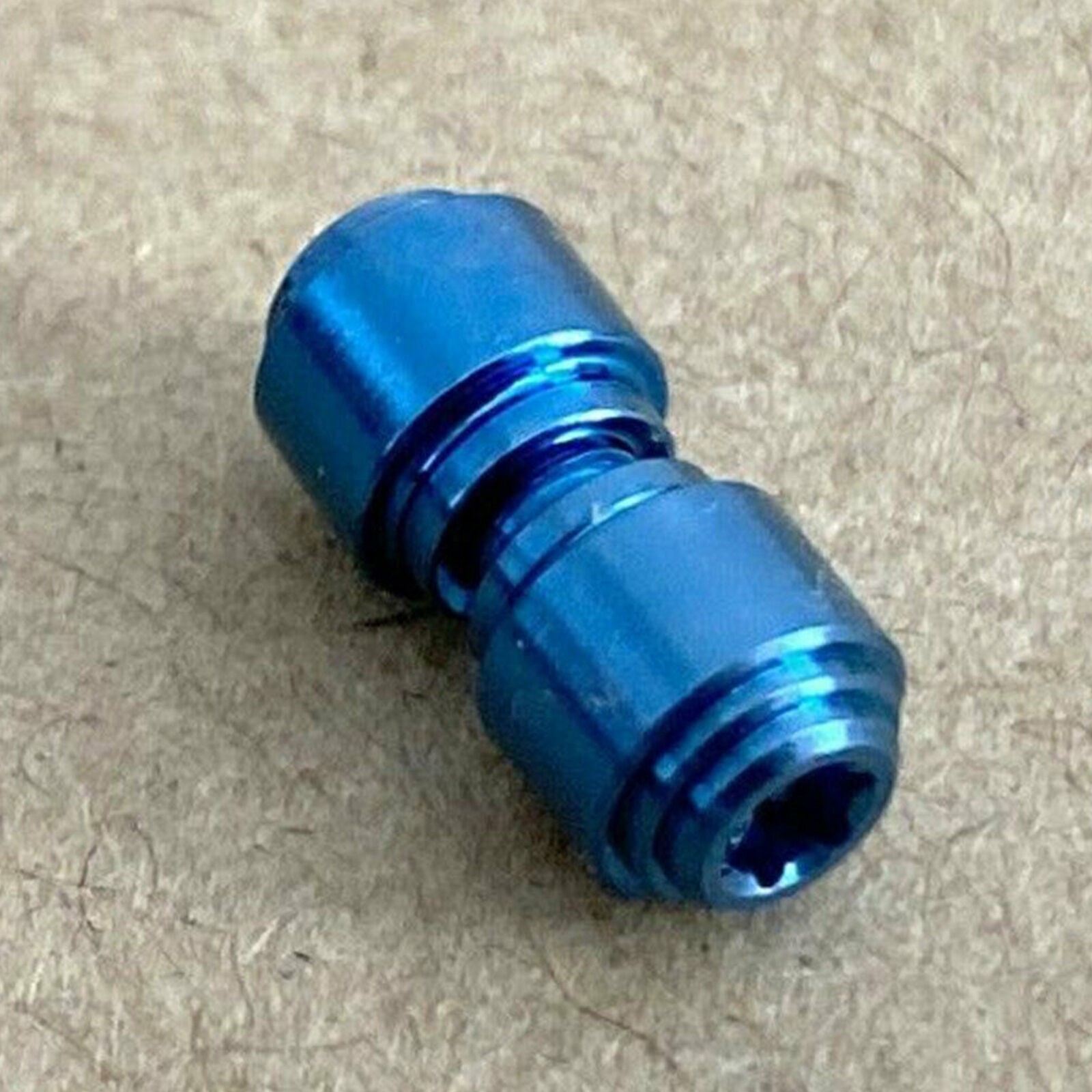 Aluminum Custom Thumb Blue Stud For 535 Benchmade Bugout Series Knife