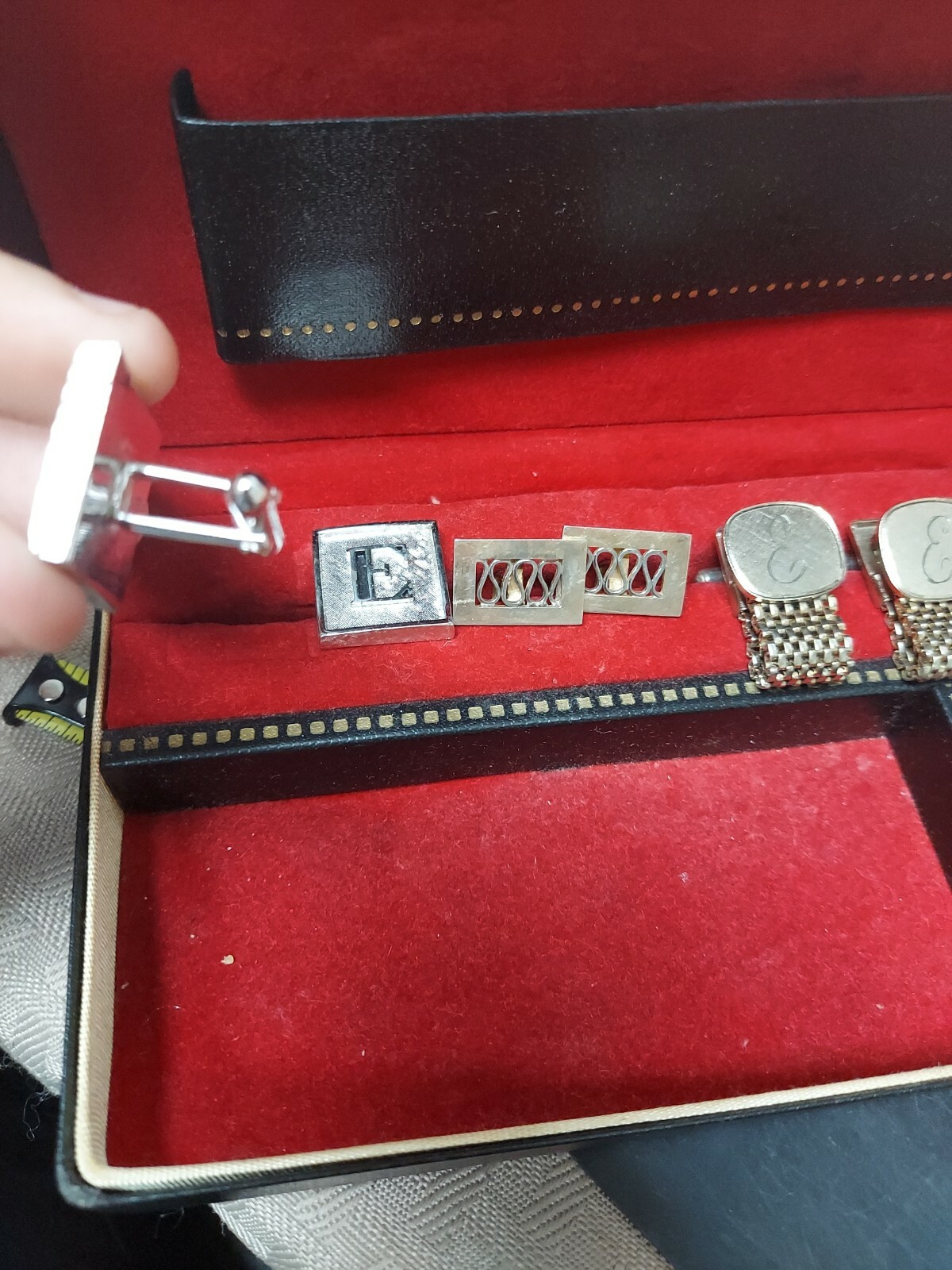 Black Knight Shields Box With "E" cufflinks 5 Total Sets