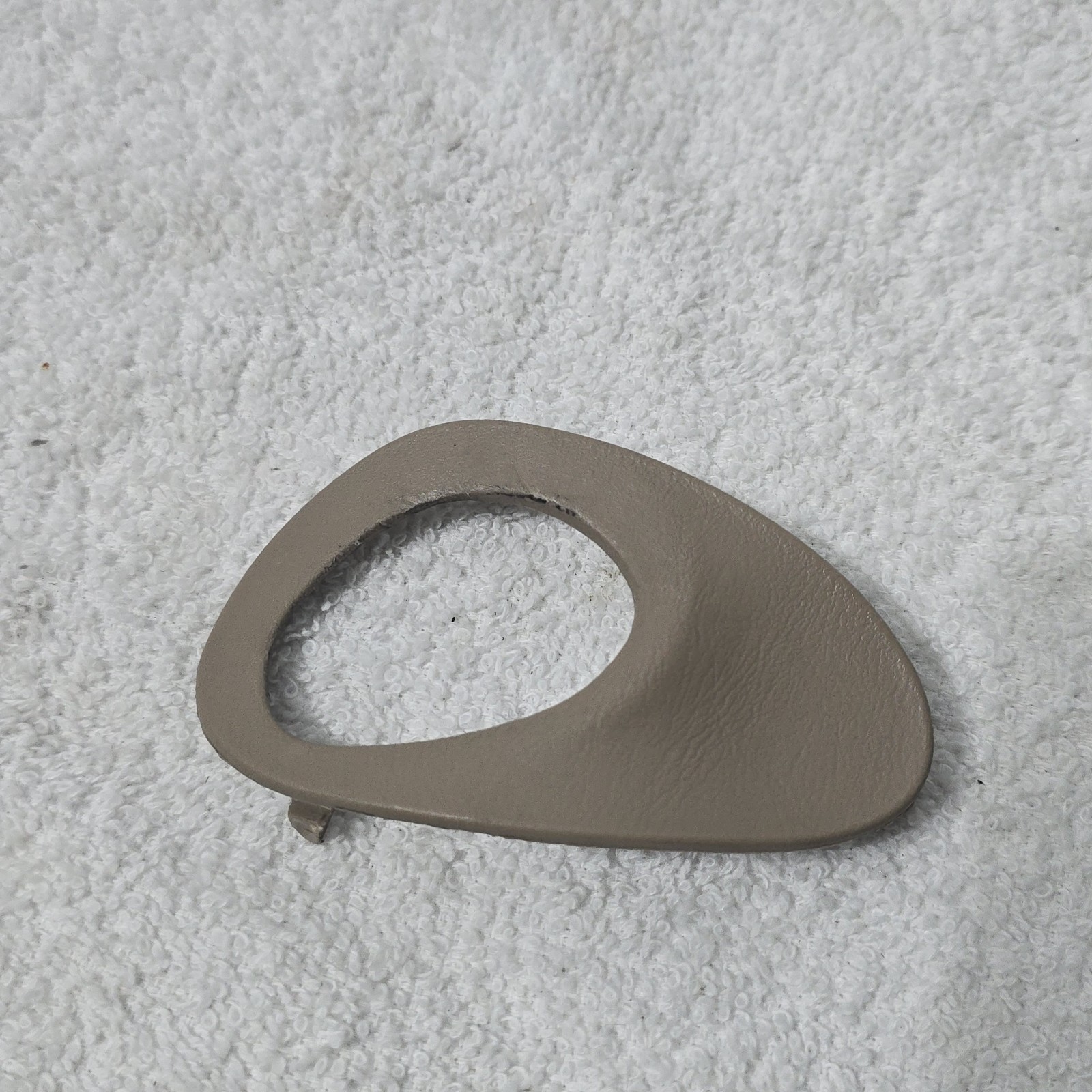 ✅97-02 Ford Expedition Right Passenger Interior Door Handle TAN TRIM COVER OEM