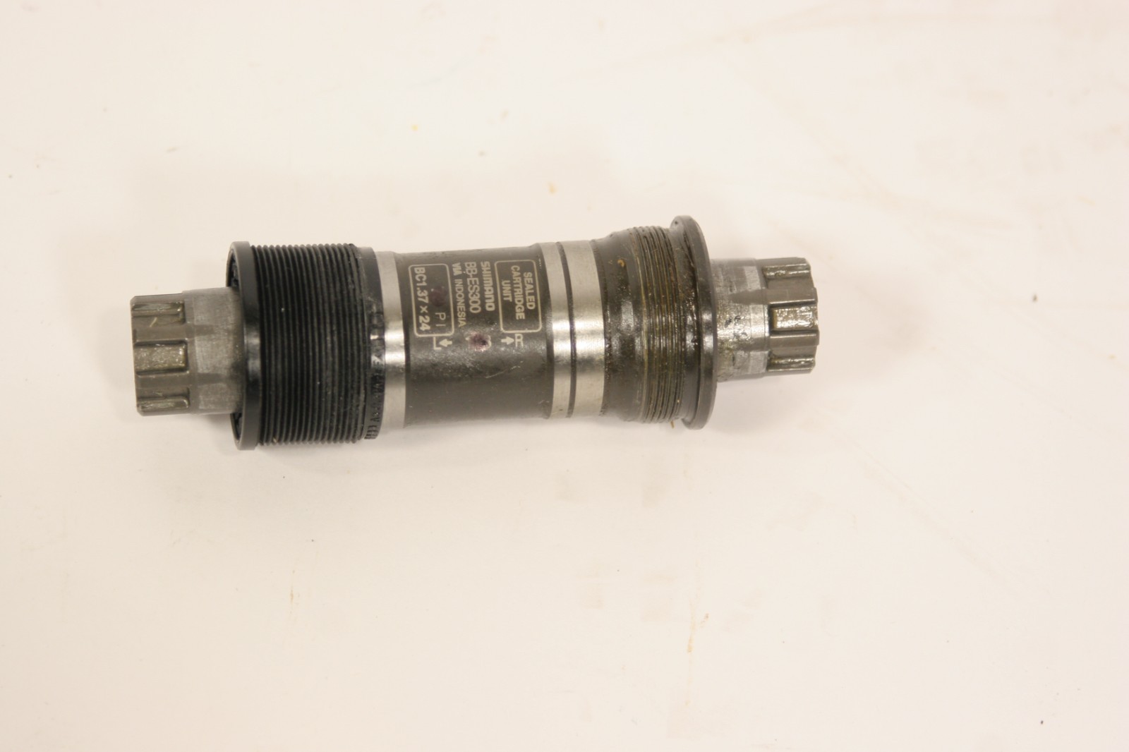 Shimano ES300 73x118mm Octalink V2 Spline English Bottom Bracket SHES8