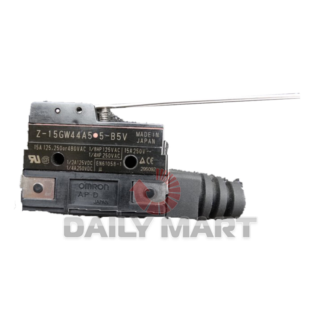 New In Box OMRON Z-15GW44A55-B5V Basic Micro Switch