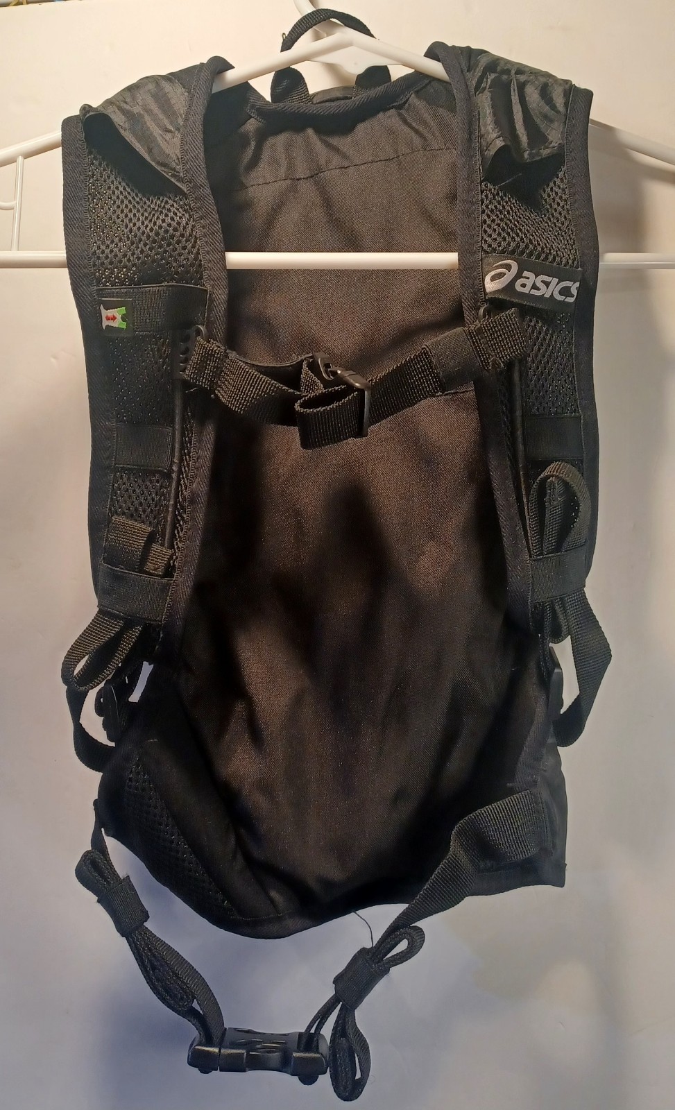 asics ~ Run/Jogging Hike Hydration Backpack Performance 1.5Liter ~ NWOT ‐J