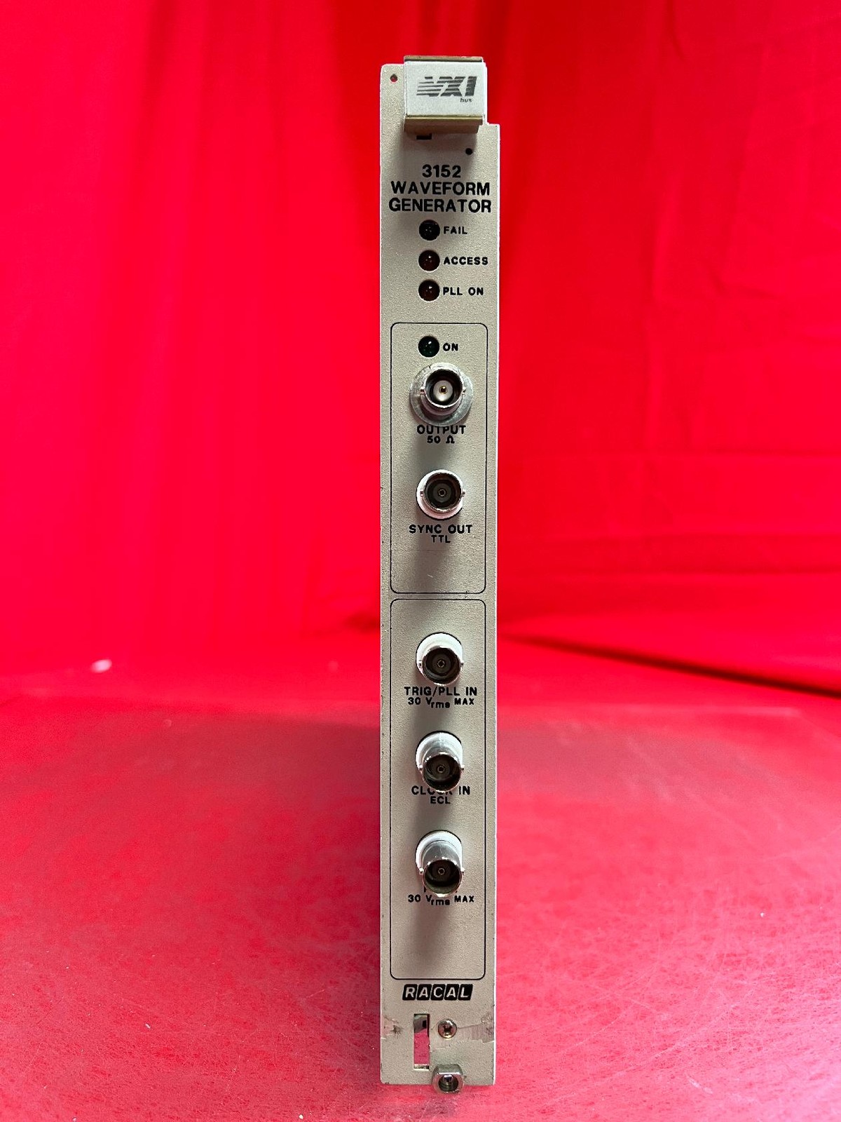 Racal Instruments 3152 Waveform Generator VXI