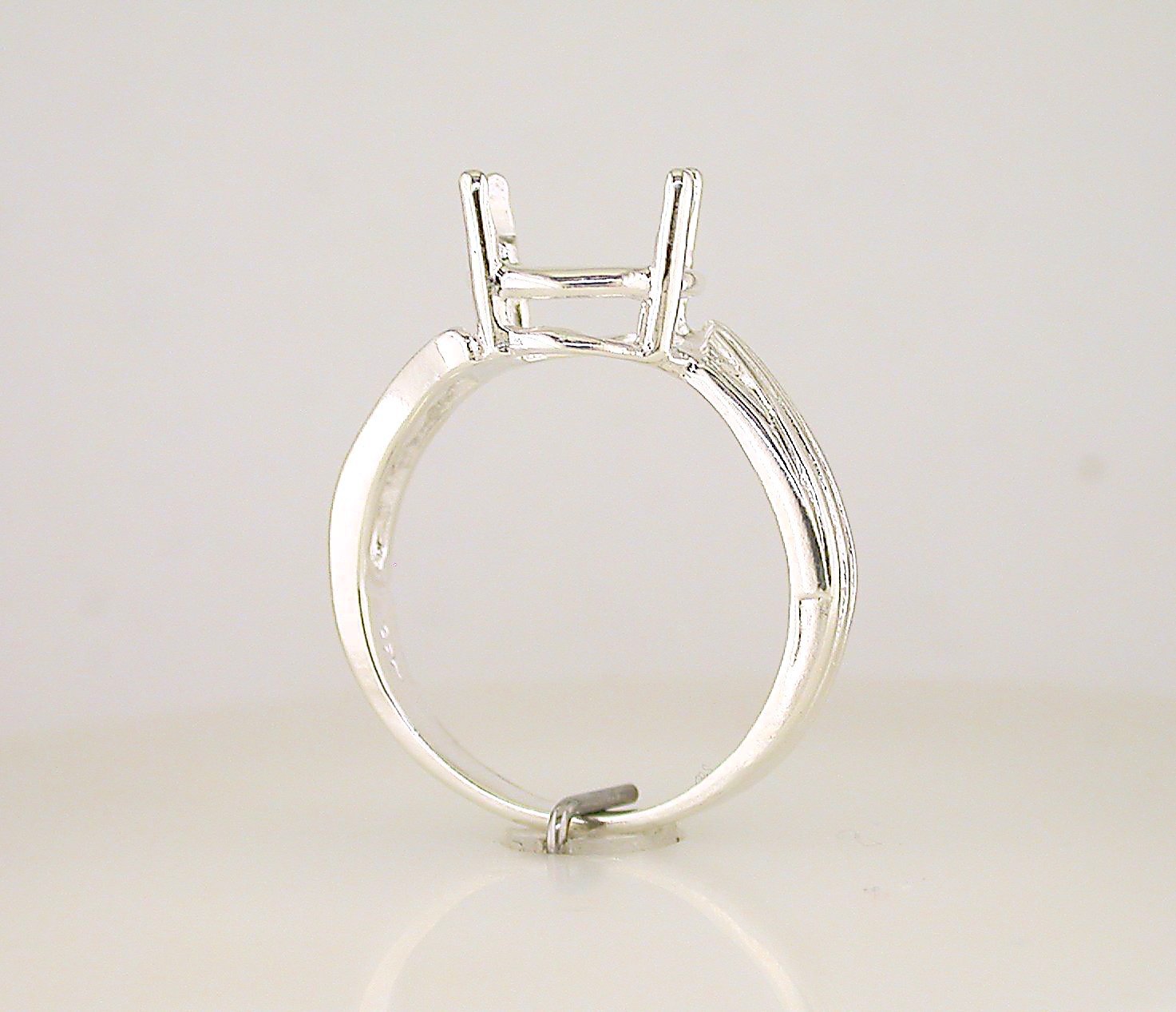 Round Fancy Offset Solitaire Ring Setting Sterling Silver