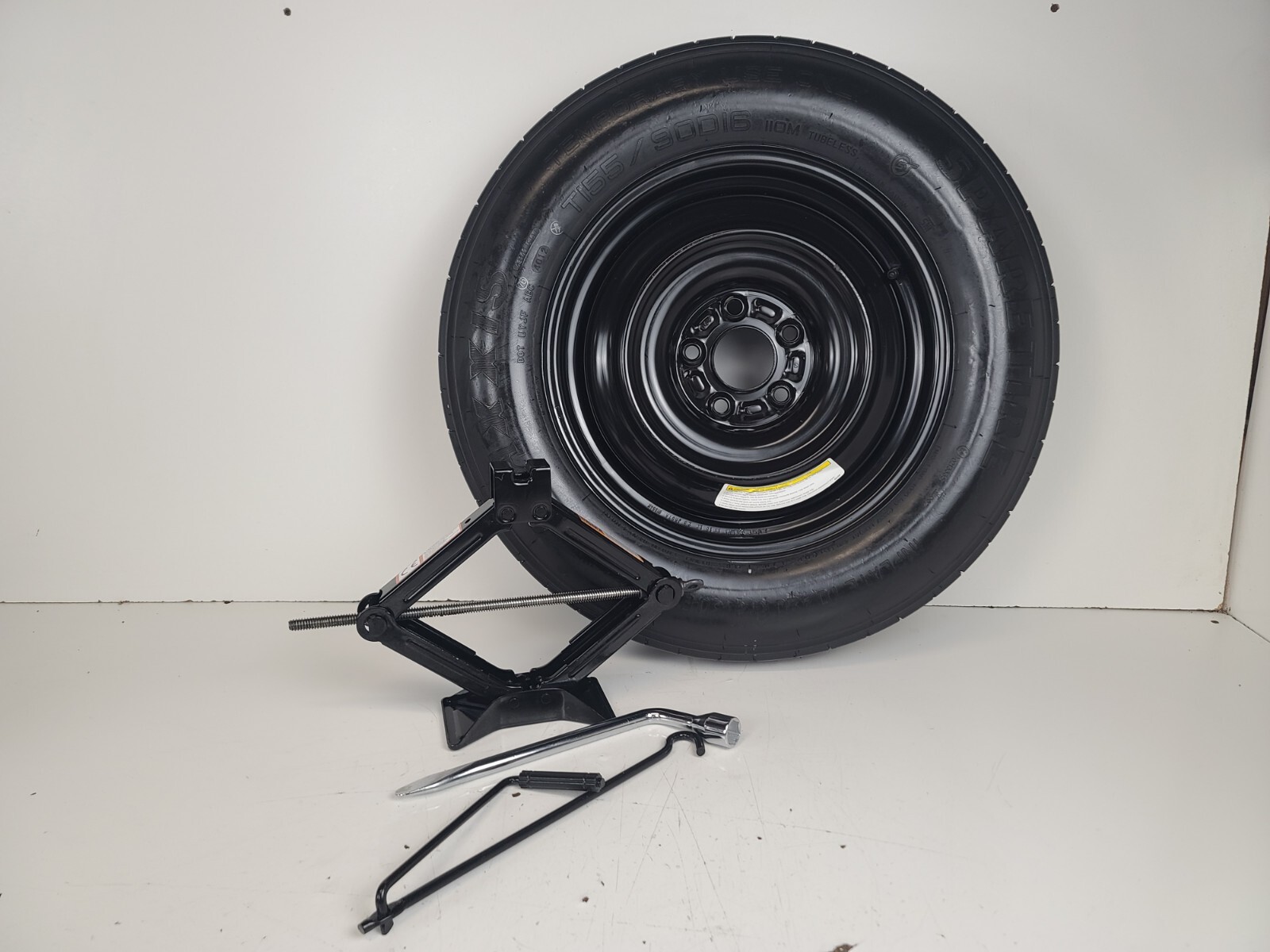Spare Tire W/Jack Kit Fits: 2003-2020 Mitsubishi Outlander Compact Donut