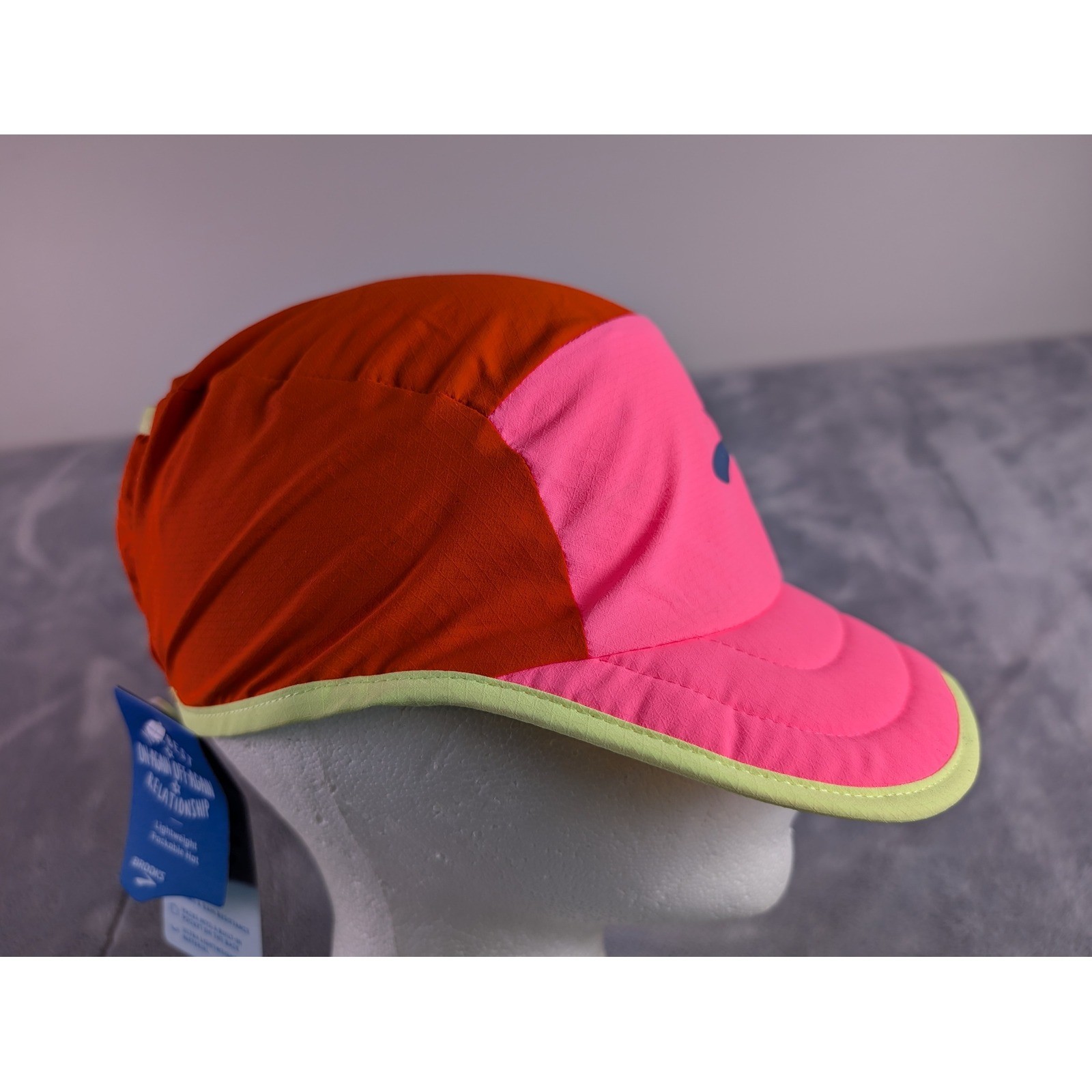 Brooks Lightweight Packable Running Hat Cherry Tomato Neo Pink OSFA