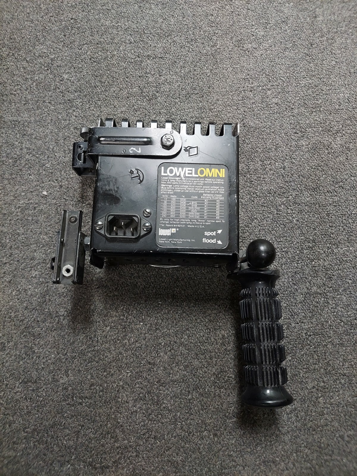 Lowel Omni Light