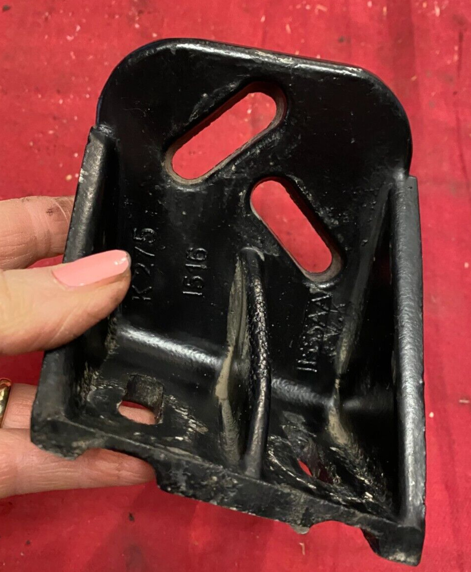KENWORTH  Hood Guide, Bracket K275-1516, LH DRIVER SIDE