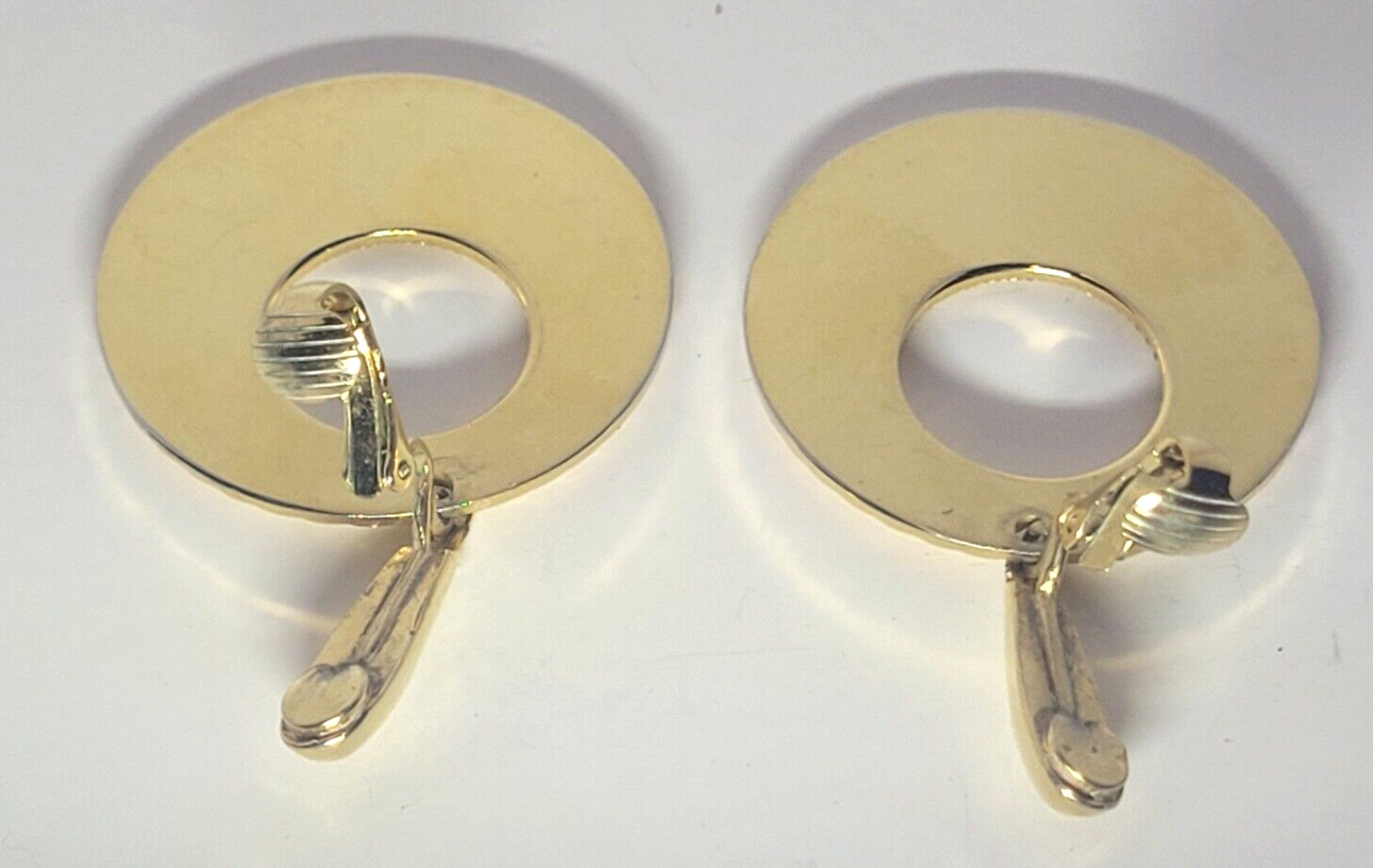Trifari Earrings Clip On Dangle Swirl Pattern