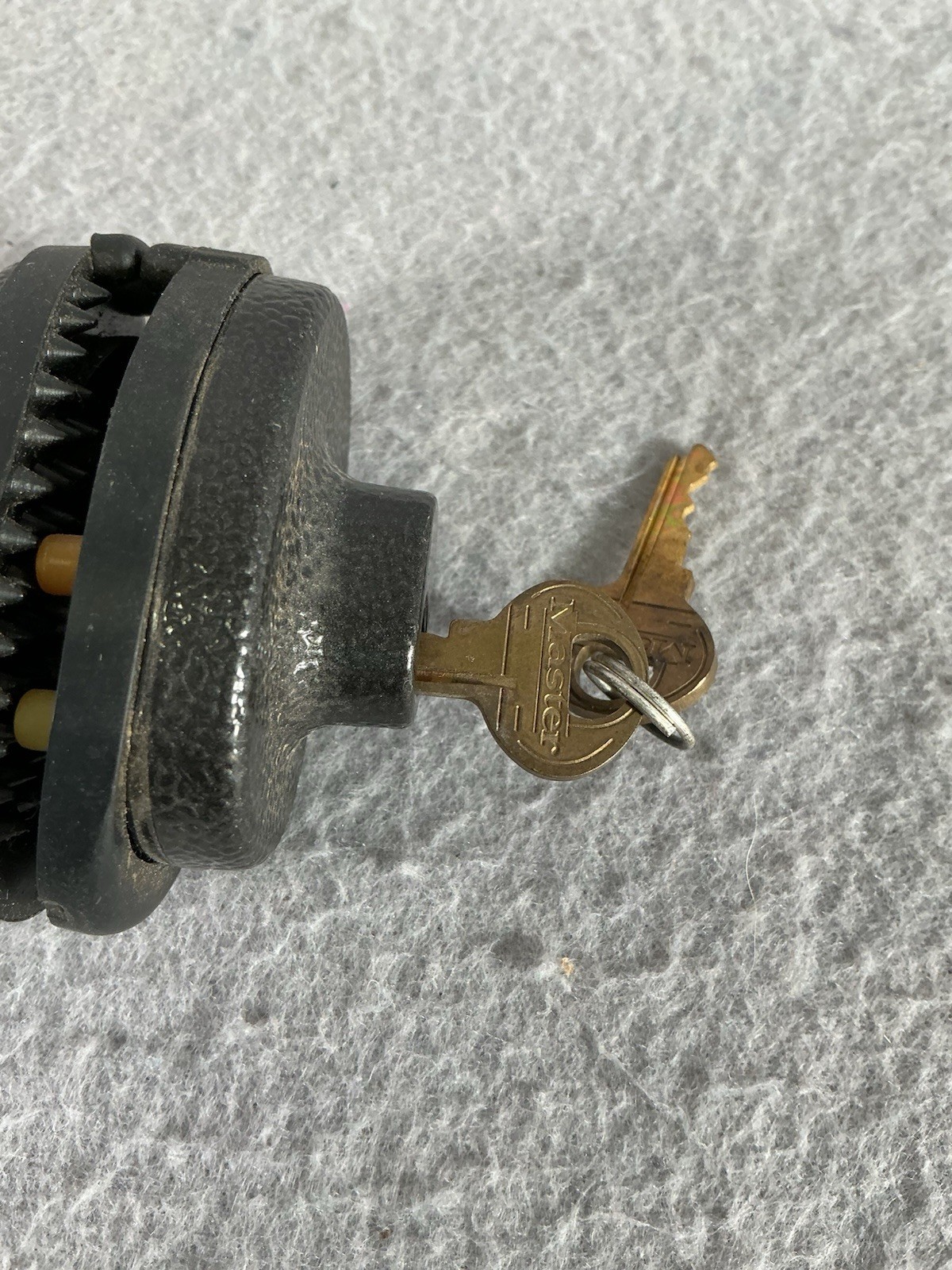 Vintage Master Lock MADE IN USA!! Keyed-Alike Gun Lock, trigger lock