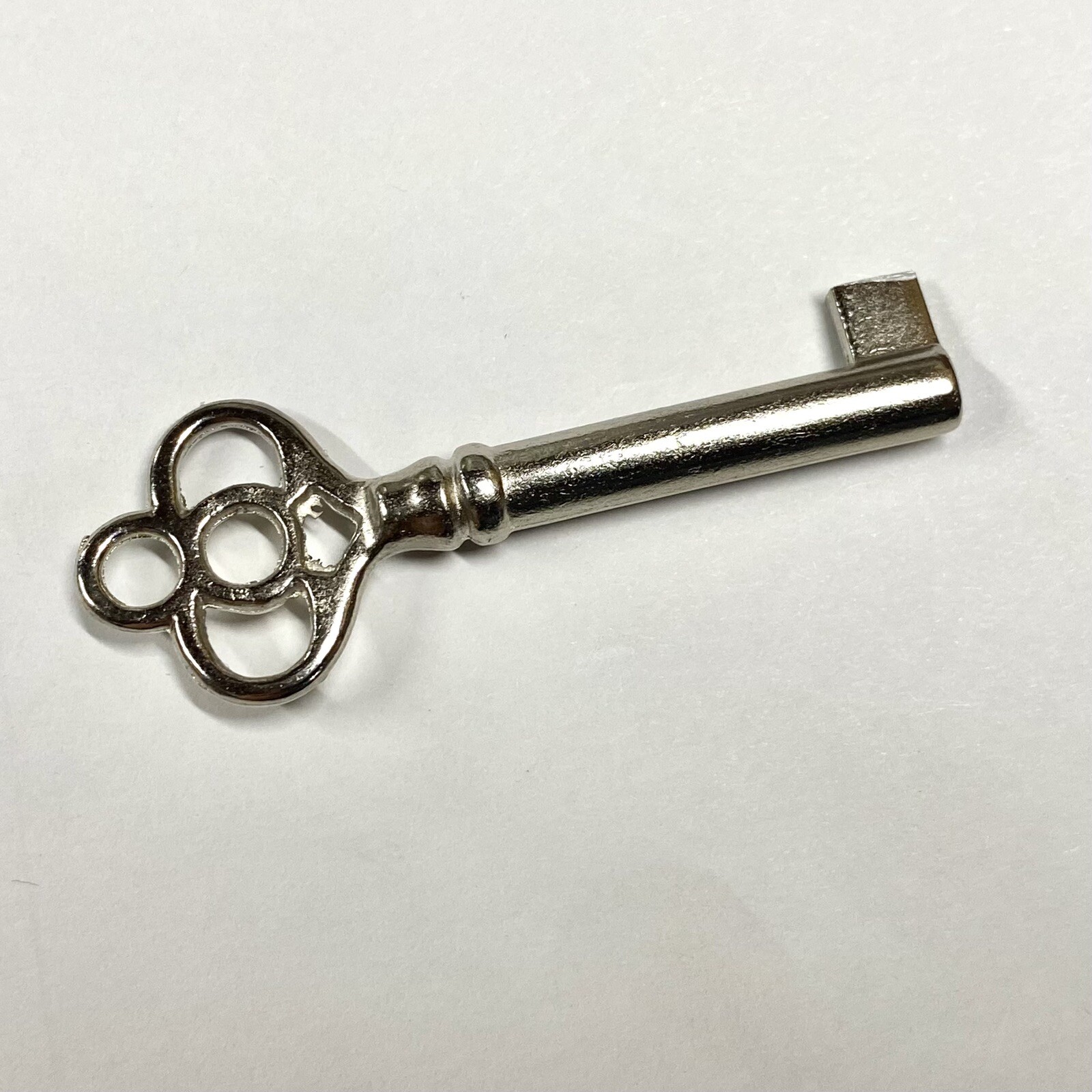 Baldwin Upright/Vertical Piano Lock Key For Pin in Lock Type