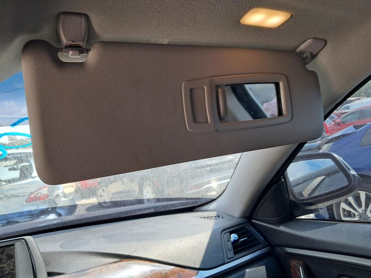 435I BMW 2015 Glove Box 4775737