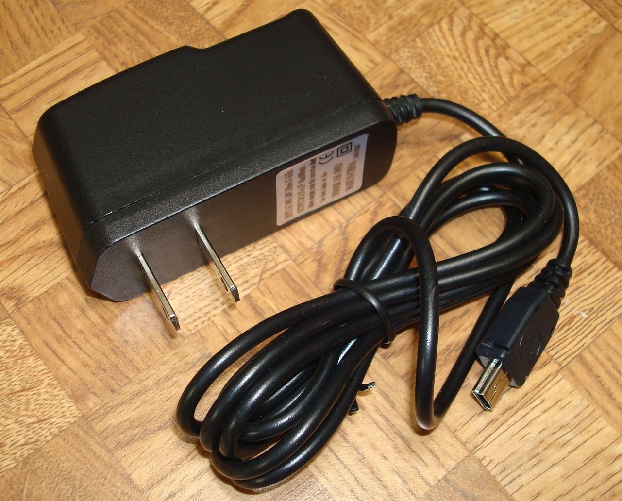 mini USB AC Home Charger for FOR GARMIN NUVI  200 350 660 760