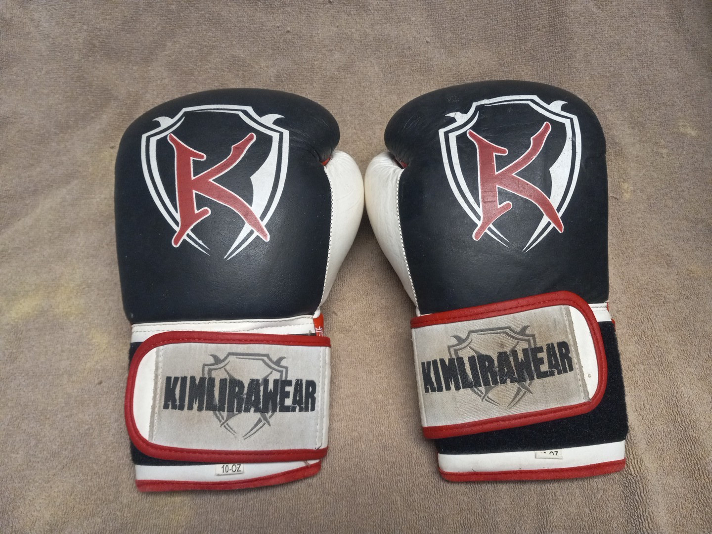 Kimlirawear 10oz Boxing Gloves