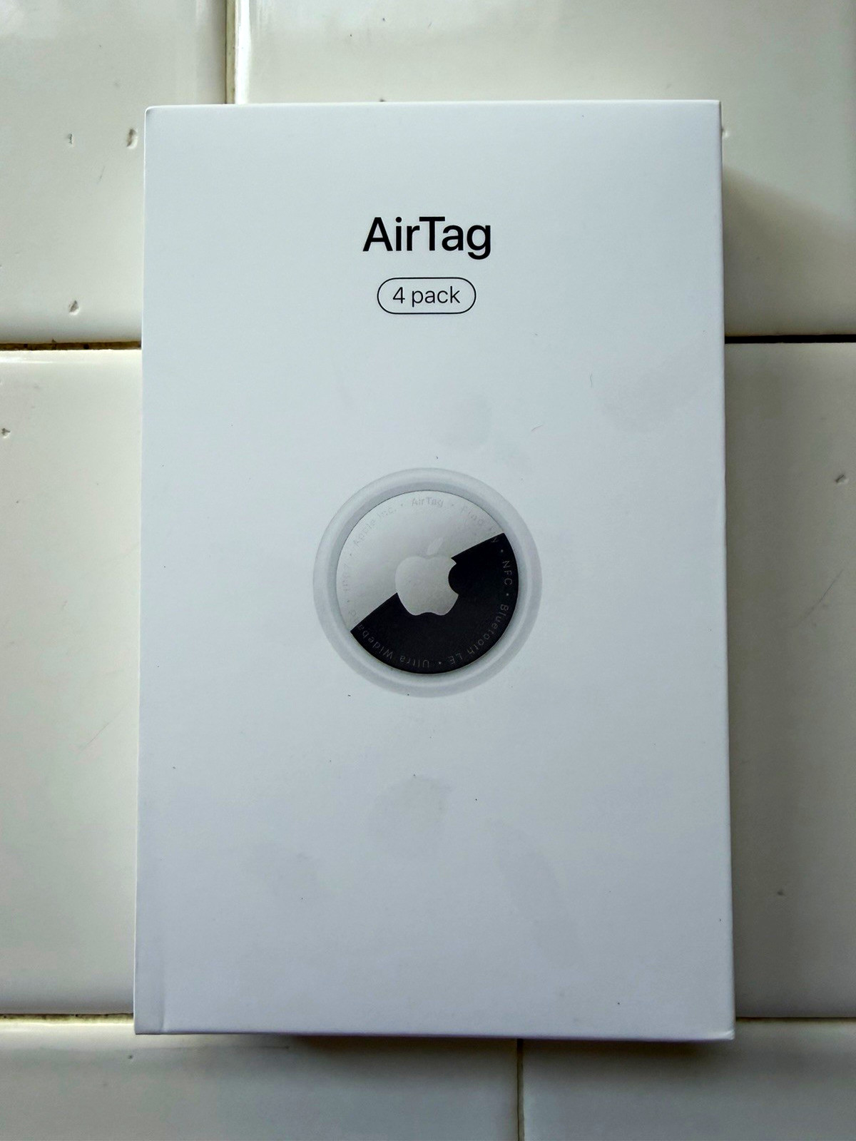 Apple AirTag Tracker 4 Pack MX542LL/A (White) Air Tag Airtags NEW SEALED!