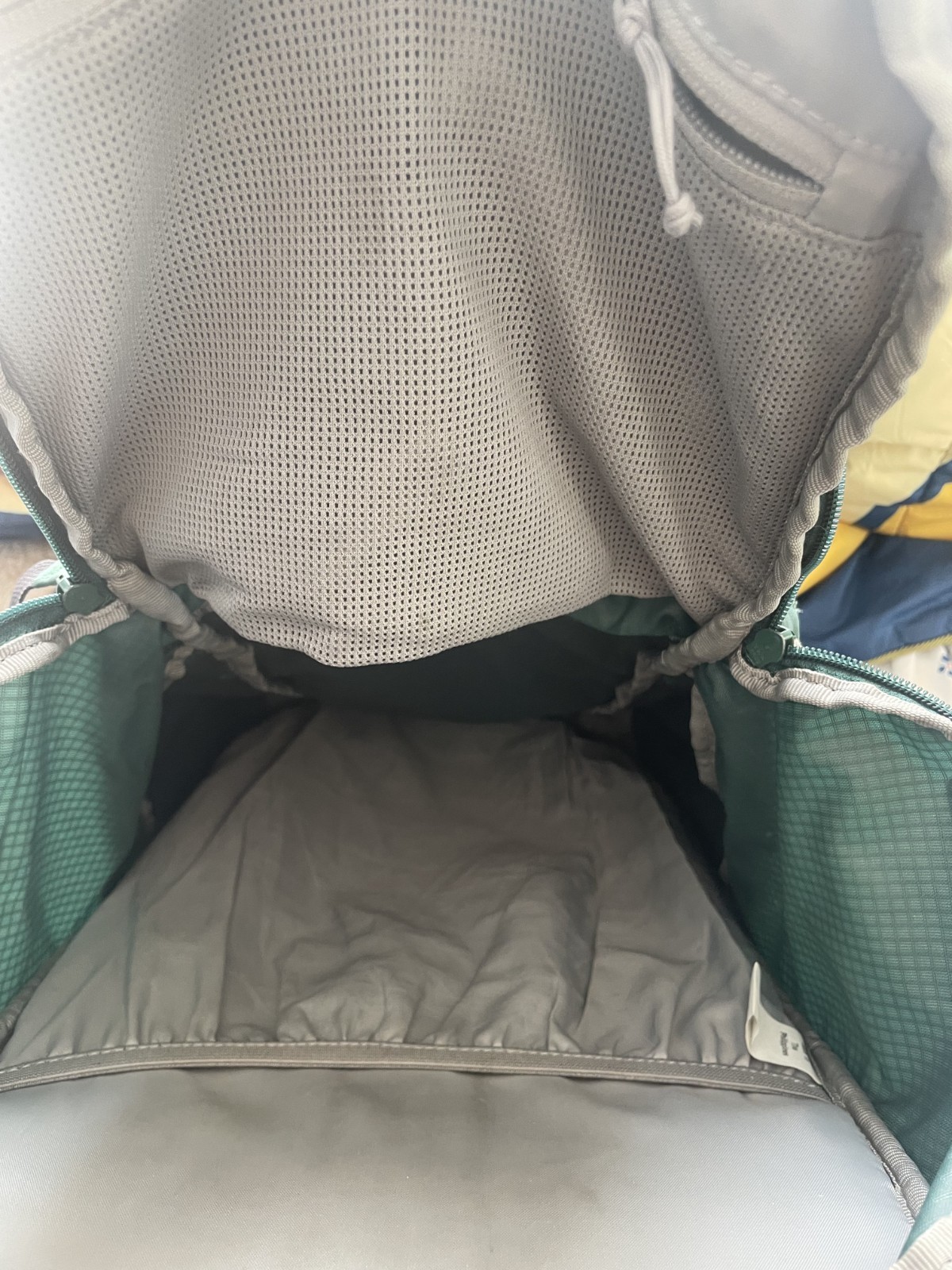 Camelbak Rim Runner hydration 22l pack