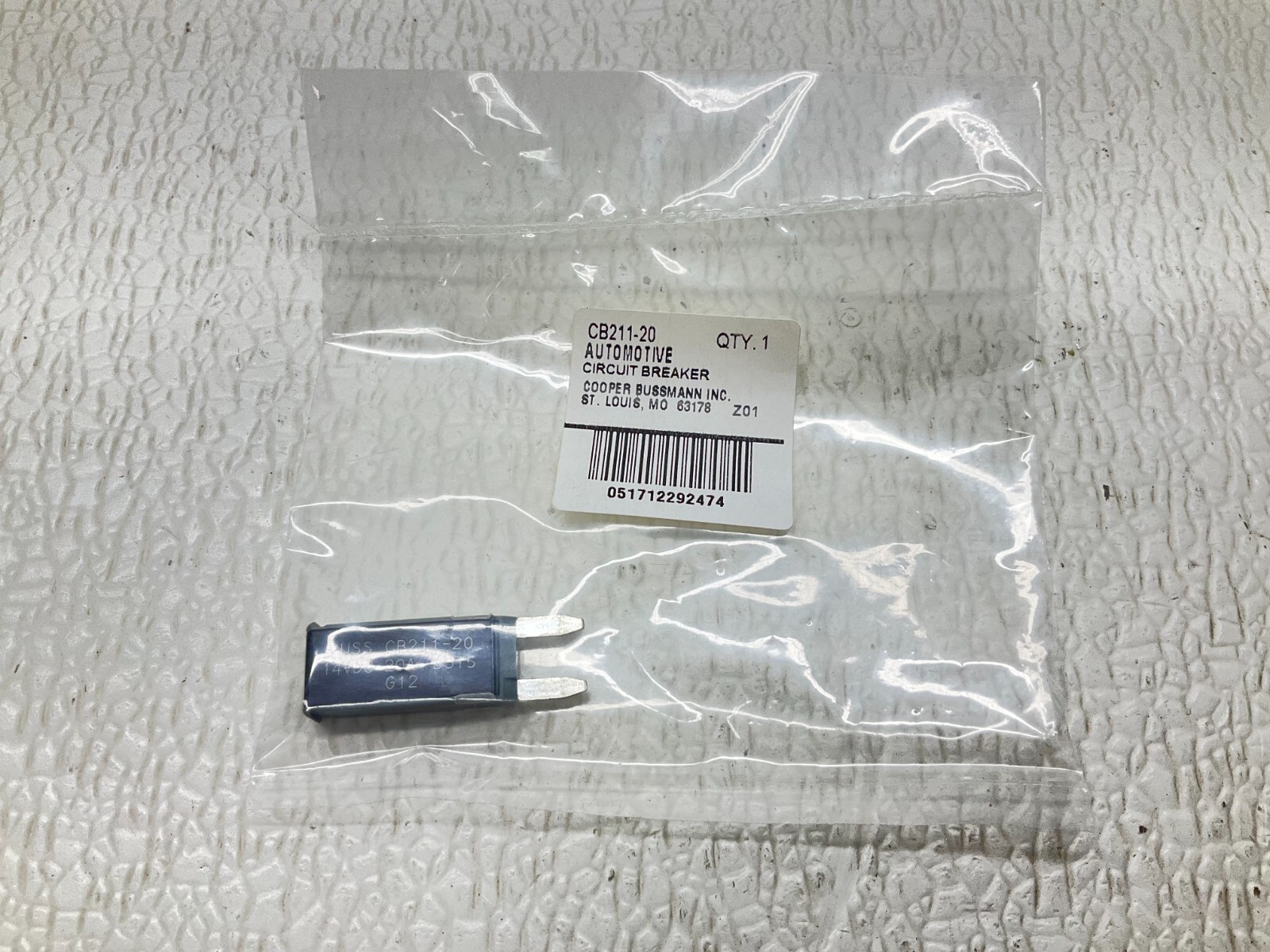 Cooper Bussman CB211-20 Automotive Circuit Breaker CB21120 CB211 New (TSC)