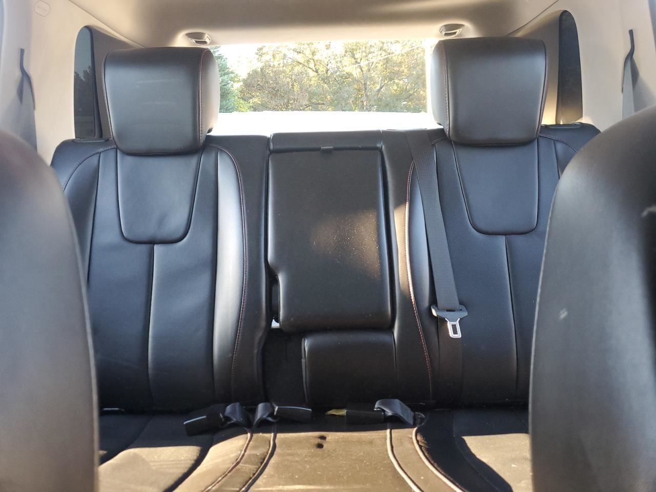 TERRAIN 2011 Glove Box 4975863