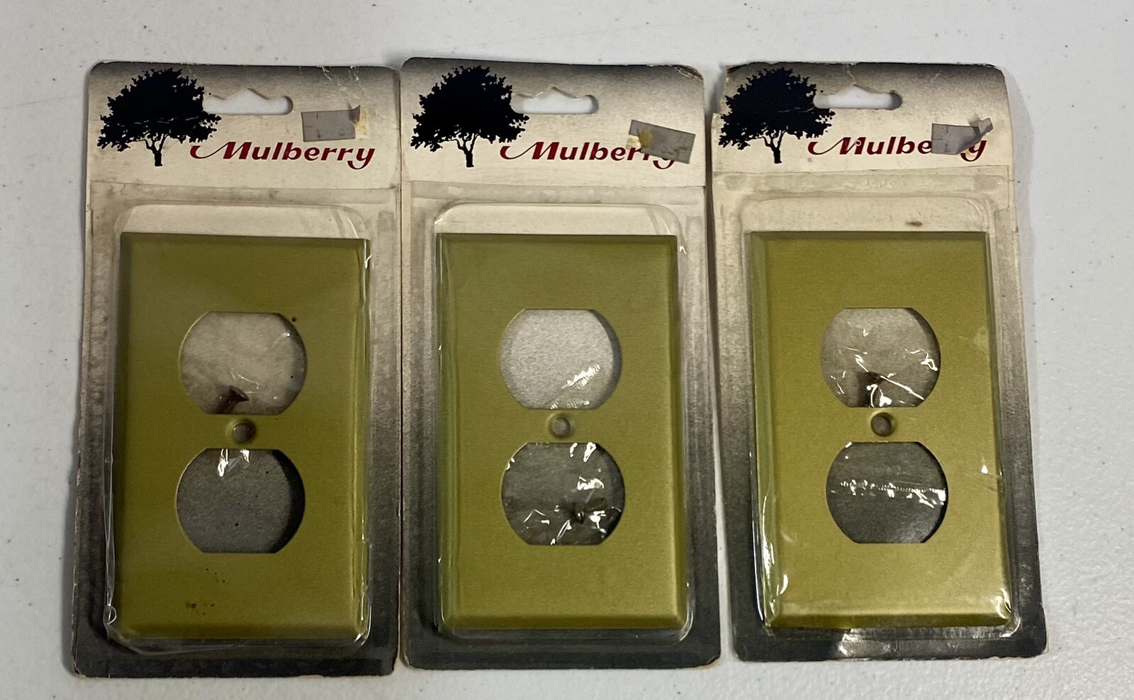 *BRAND NEW* Vintage Mulberry Outlet Cover Metal Light Gold New Old Stock Set 3