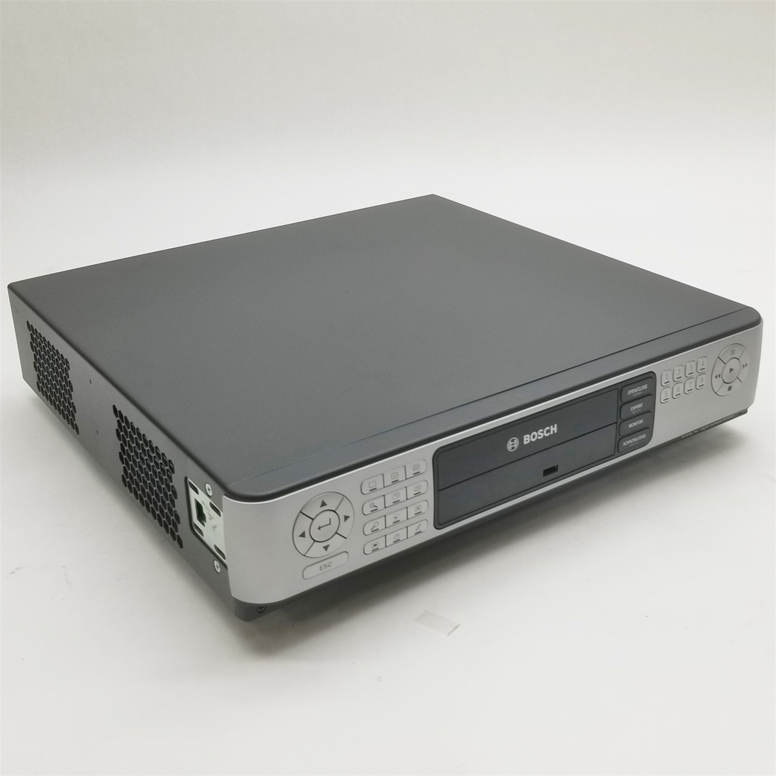 Bosch Divar 700 1GigE Digital Network Recorder 8-CH DVD-ROM DNR-732-08A000