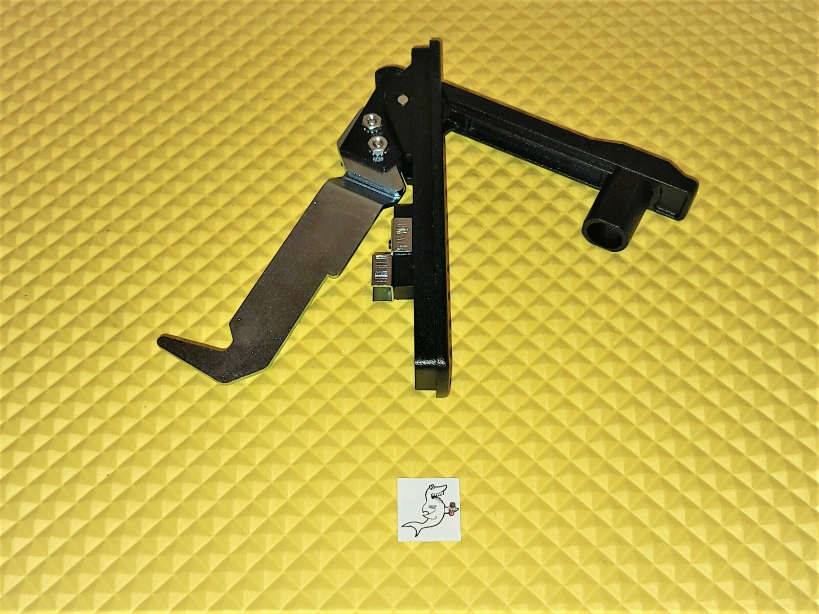 FSI, USI, WITTERN 3568 COMBO VENDING MACHINE DOOR LATCH ASSEMBLY / Free Ship!
