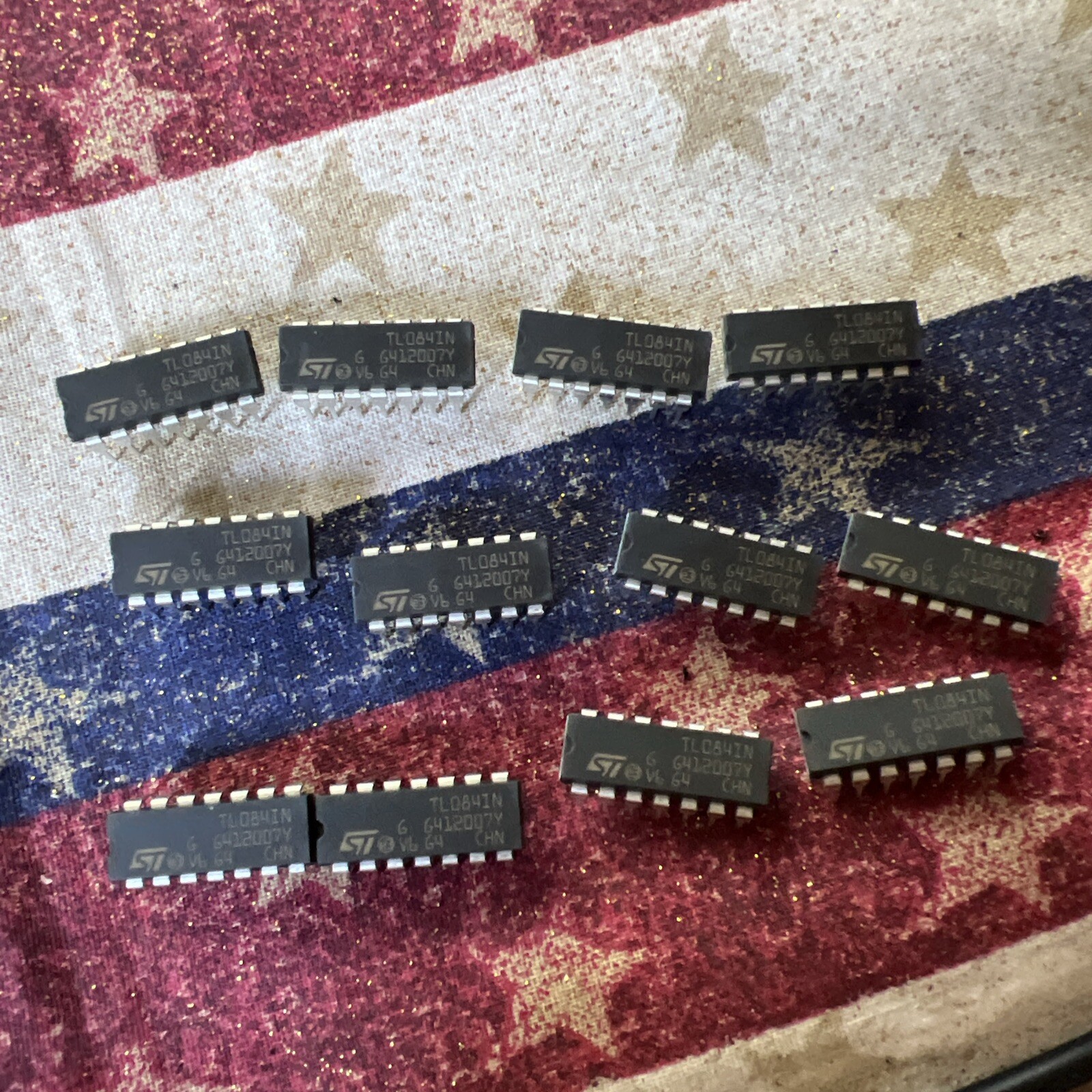 **  QUANTITY 2  **  TL084IN