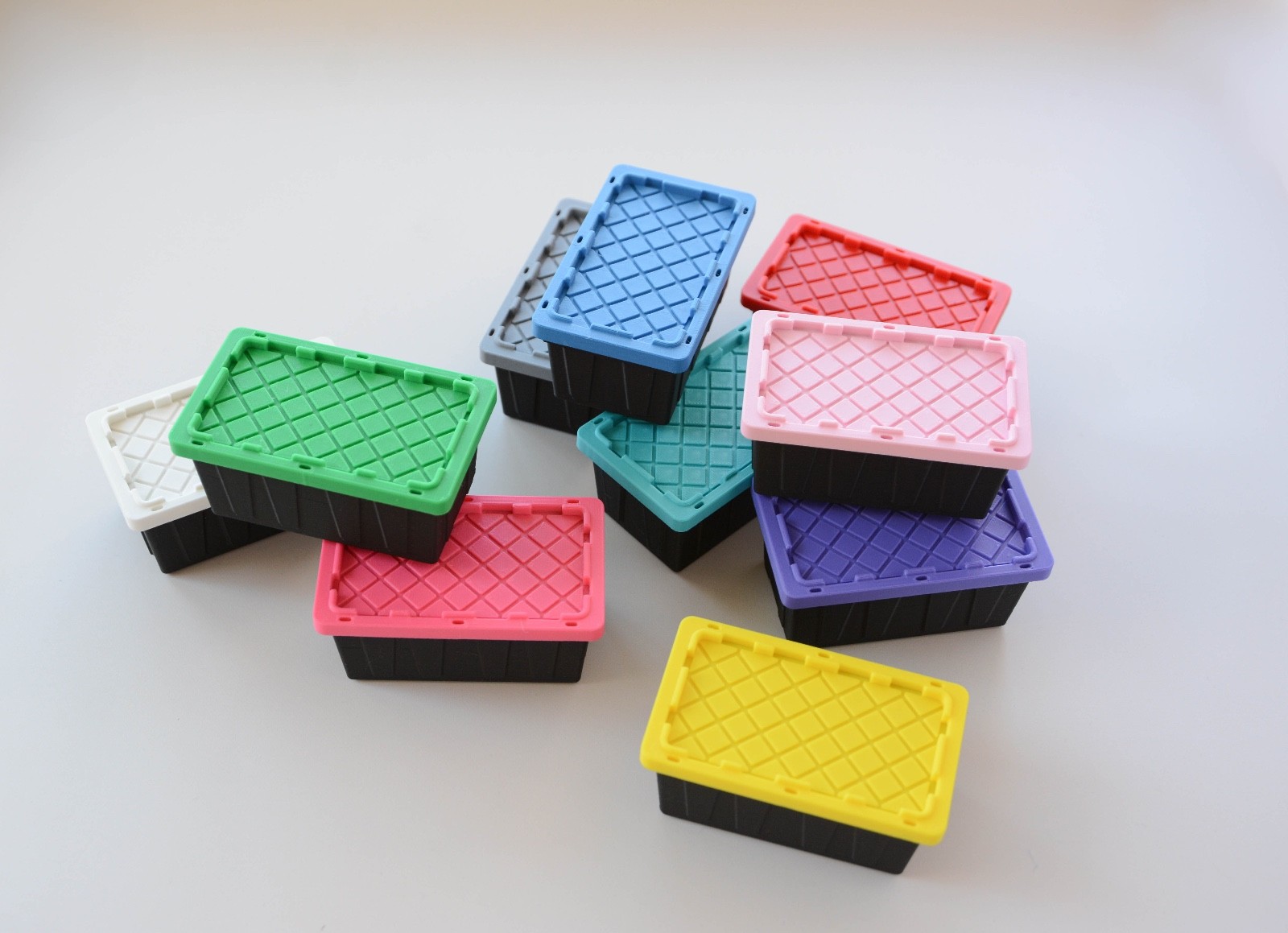 Mini Storage Tote *CUSTOM COLOR* with Snap-On Lid | 3D Printed Colored Mini Bin