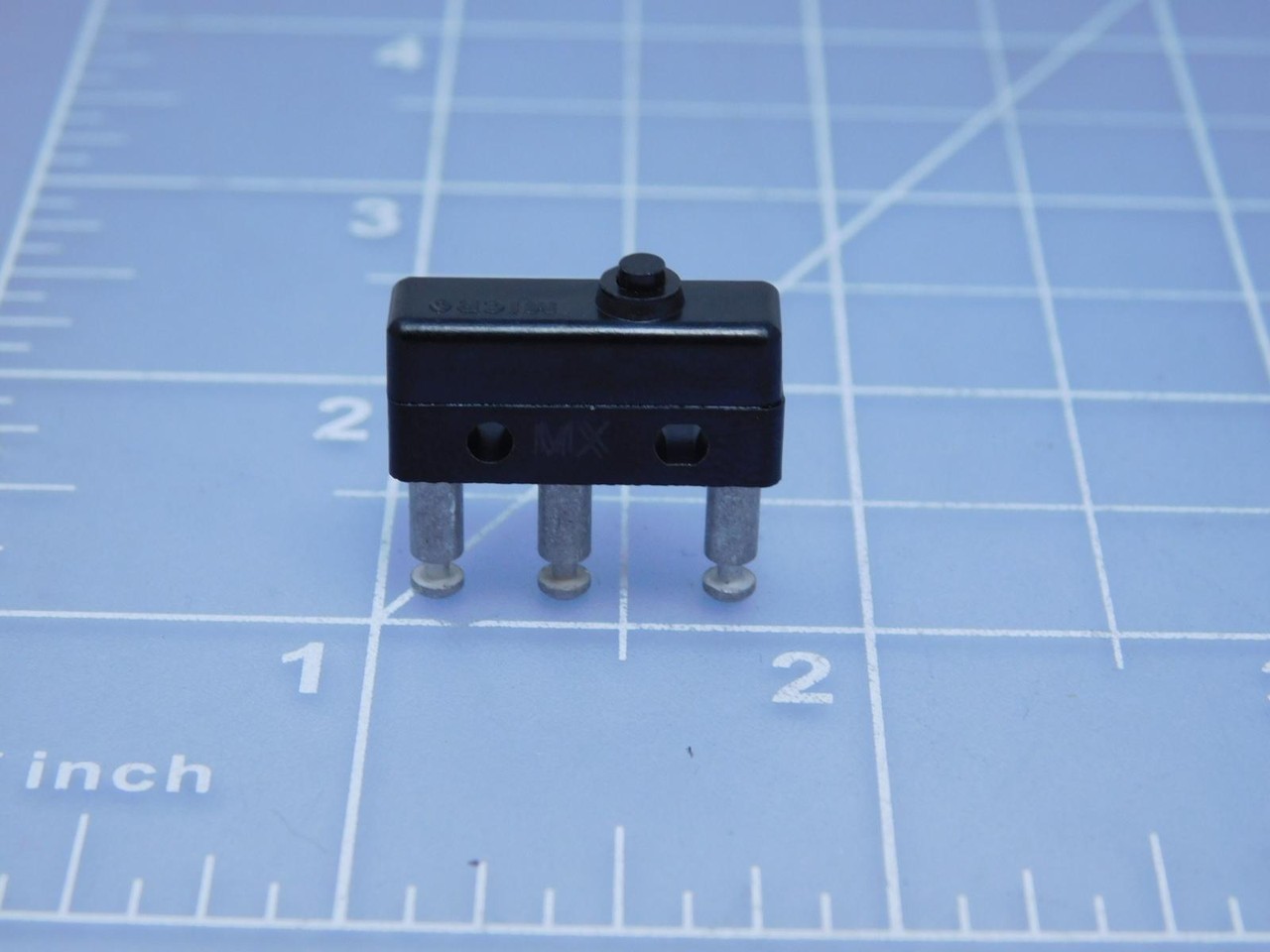 LOT OF 30 MICRO SWITCH 5SM72 1821 BASIC / SNAP ACTION SWITCHES T143994