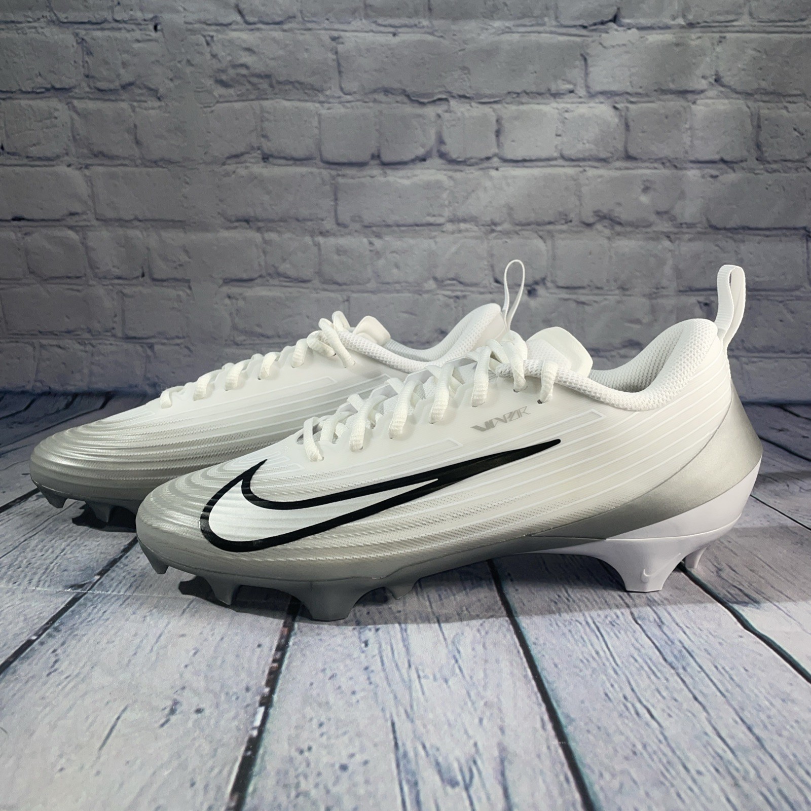 Nike Vapor Speed 3 Football Cleats White Silver Black FB3303-100 Men’s Sz 11