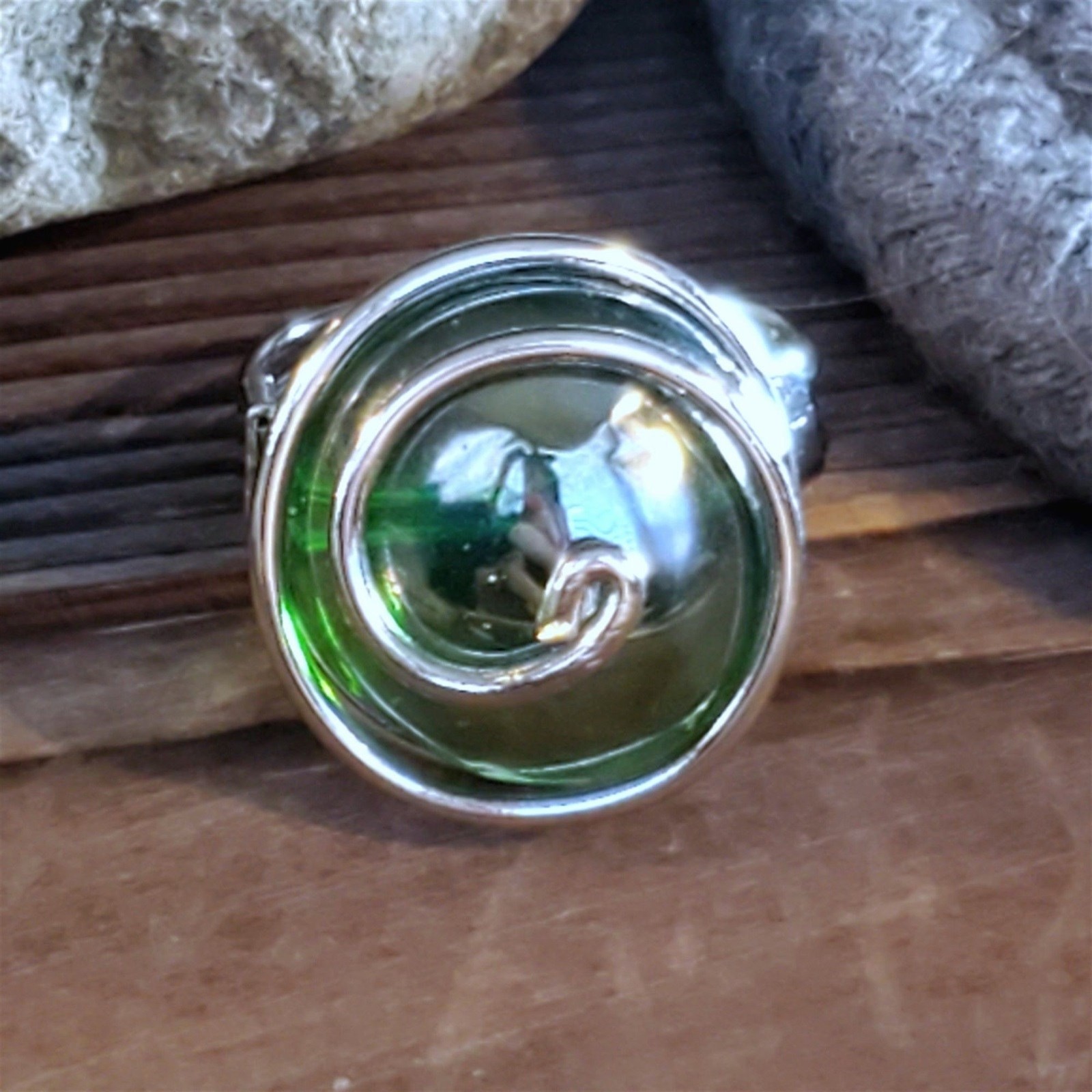 Handcrafted Edgy Green Luster Silver Spiral Luster Glass Bauble Ring