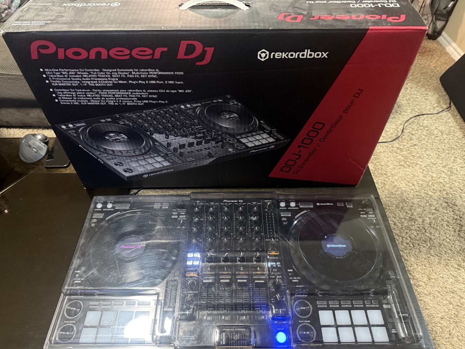 Pioneer DDJ-1000 Rekordbox Cntrlr w/original Box, decksaver cover and cables