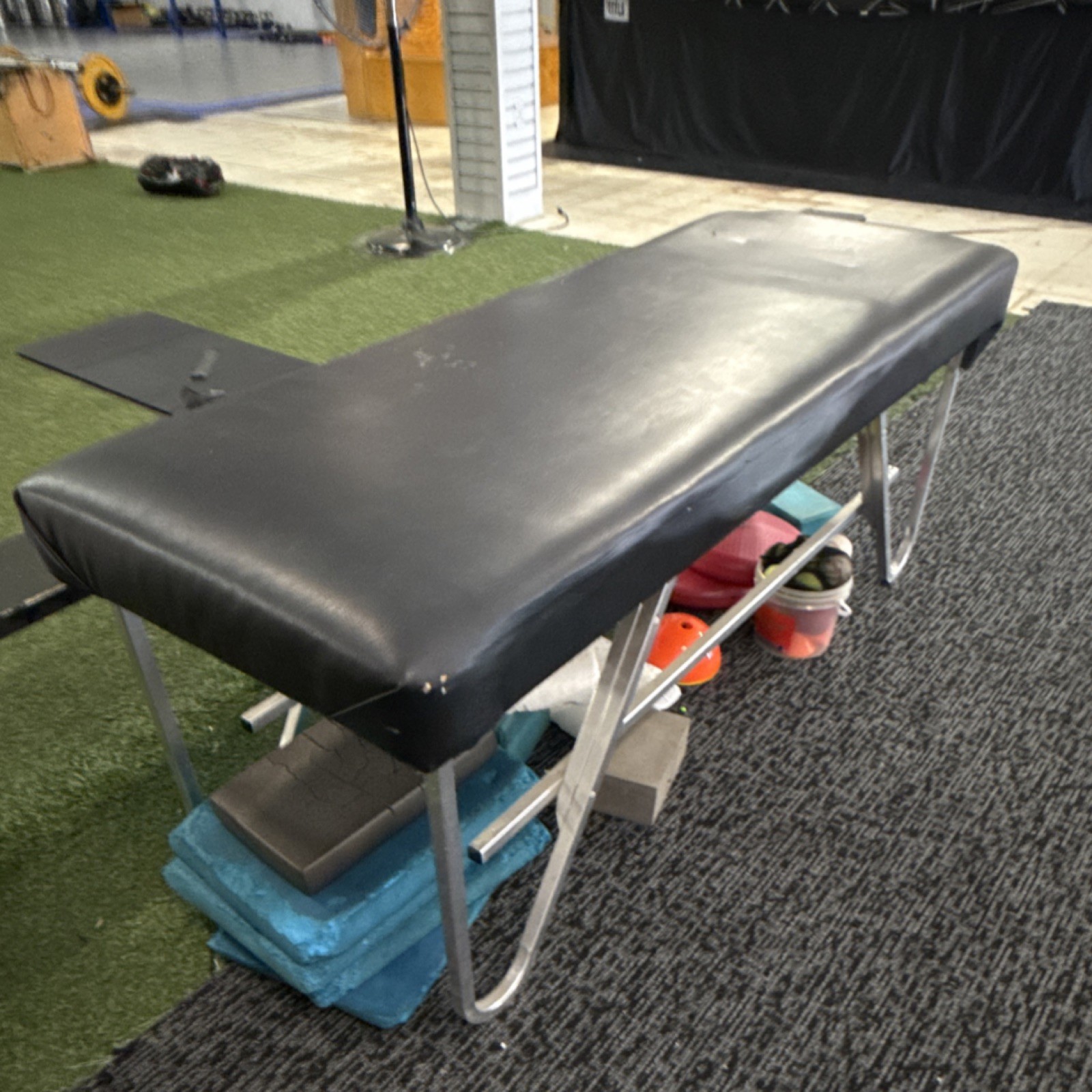 Black Foldable Portable Massage Table, Faux Leather & Metal, 32 in, 21 lb