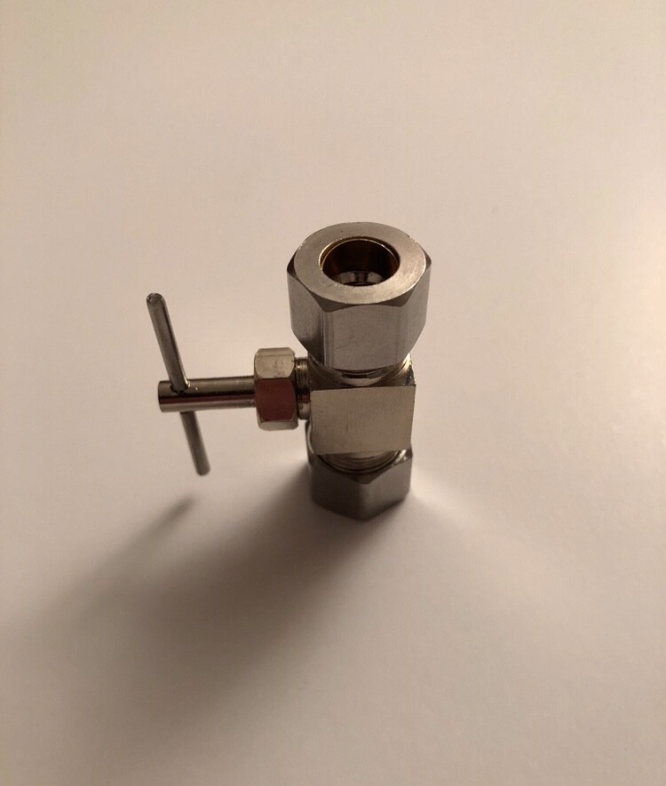 LASCO 17-1531 3/8-Inch Compression by 3/8-Inch Compression Straight Needle Valve