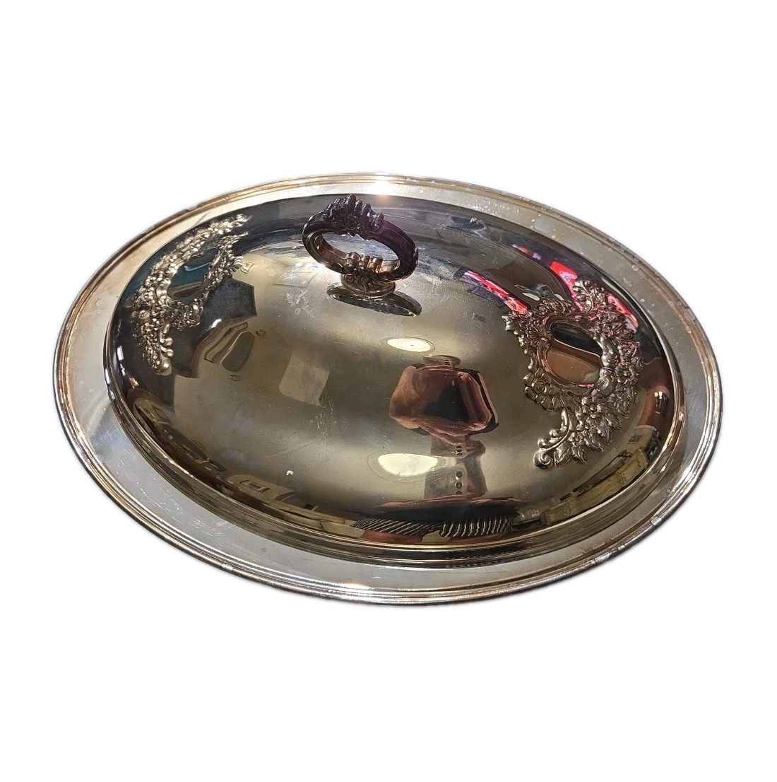 Oneida Castle Court Silverplate  Oval Large covered Casserole 16"