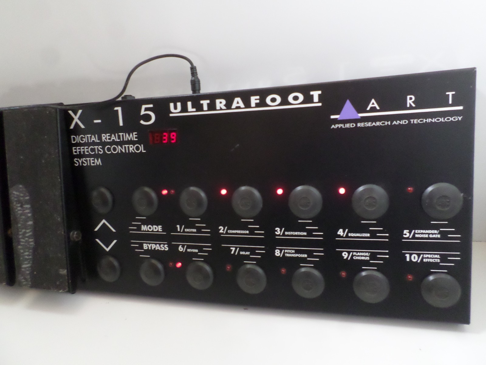 ART X-15 Ultrafoot Digital Realtime Effects Control System