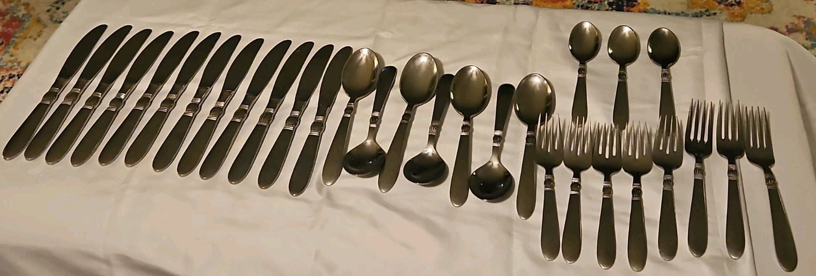 NASCO FLATWARE KAREN 30 Pc Silverware 8 Fork 10 Spoon 12 Knives STAINLESS JAPAN