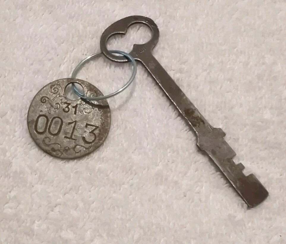 Vintage Long Flat Key w/Old Motel Room Tag Key #748 ~ Pre-Owned