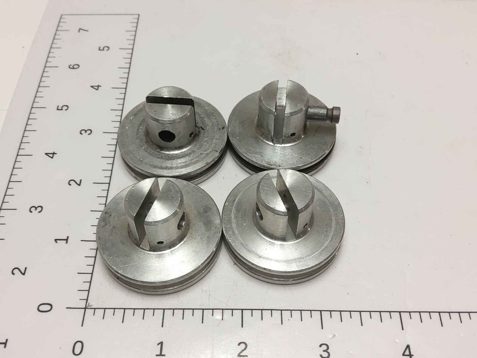 LOT OF 4 HITACHI PISTONS 877-861 (USED)