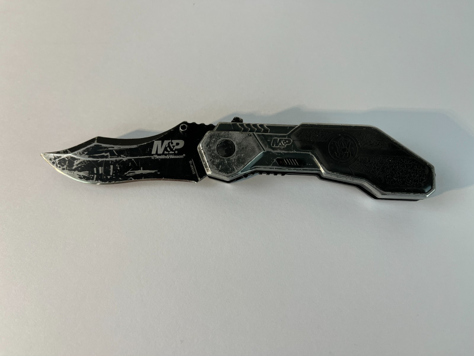 Smith & Wesson M&P Assisted Open Folding Pocket Knife SWMP1B Black w/ Clip
