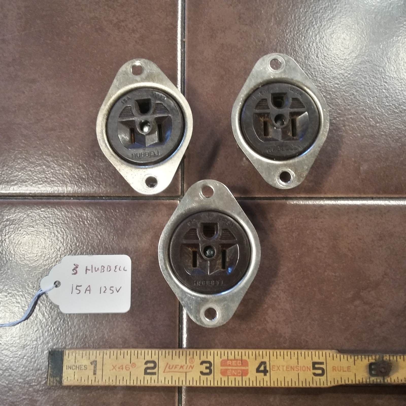 3 Hubbell 15A 125V Receptacle Connector