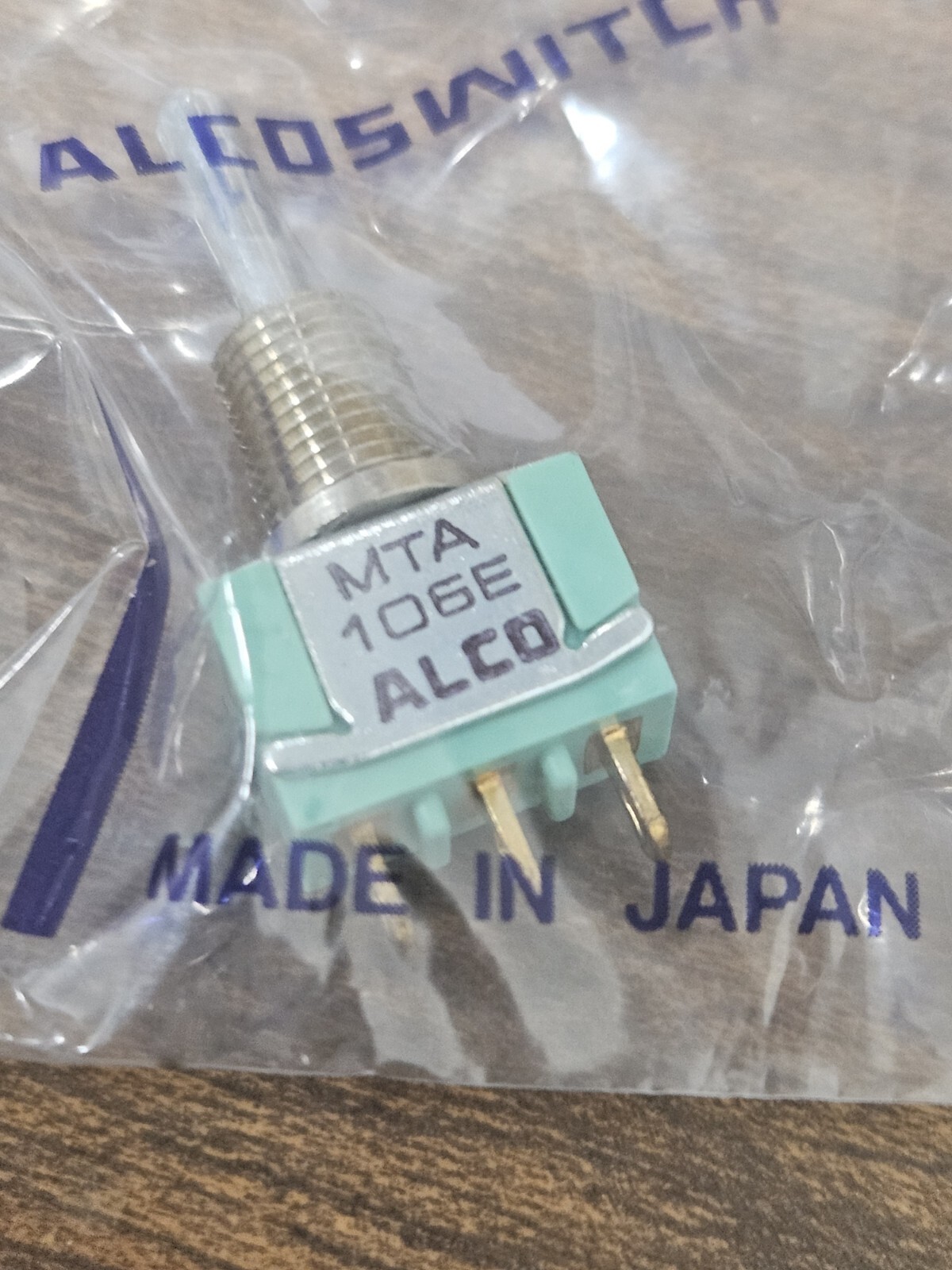 ALCO MTA 106E PANEL MT LONG BAT WIRE LUG 6A@125V 4A@28VDC MIN TOGGLE NEW (3344)